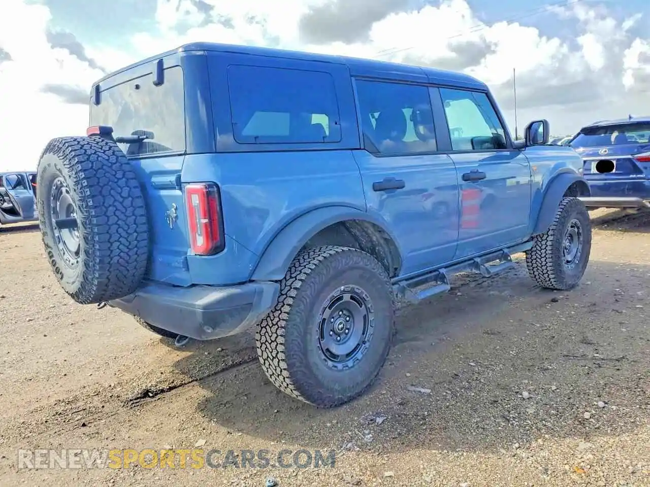 3 Фотография поврежденного автомобиля 1FMEE9BP4SLB26381 FORD BRONCO 2025