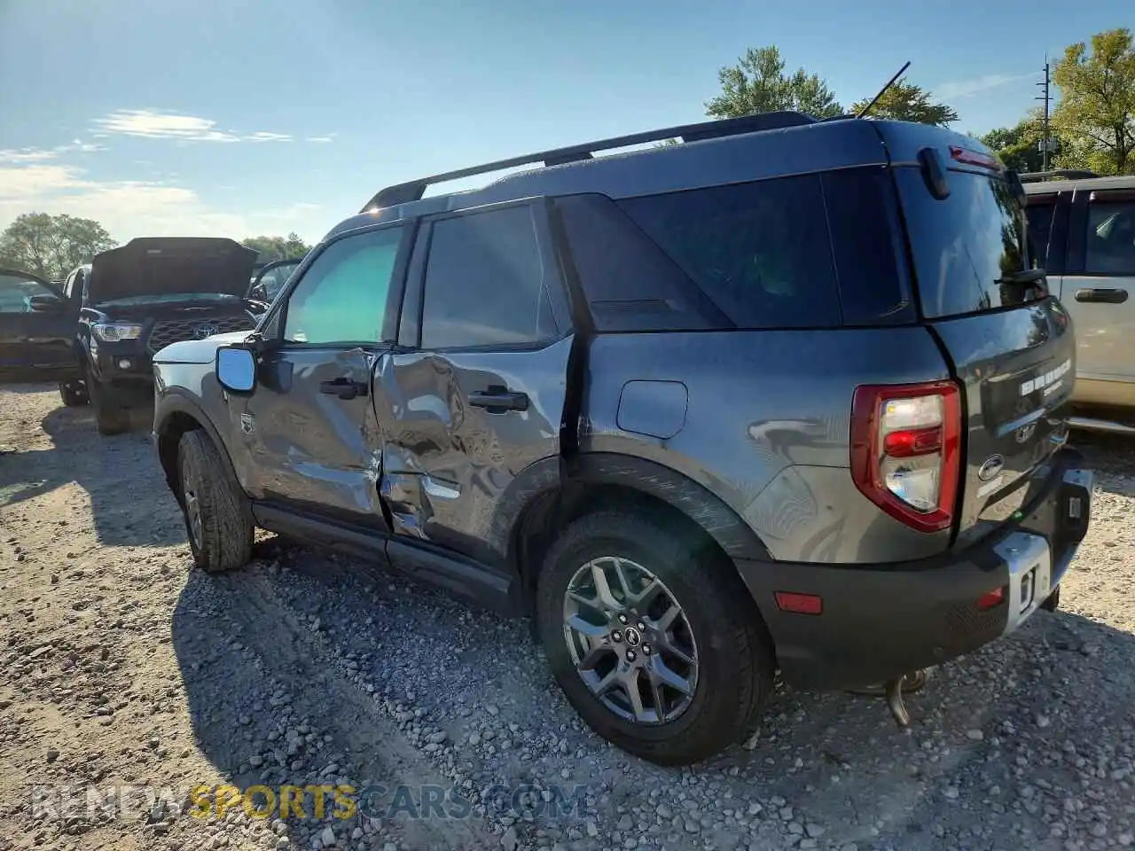 2 fotografías del automóvil dañado 3FMCR9BN0SRE55784 FORD BRONCO 2025