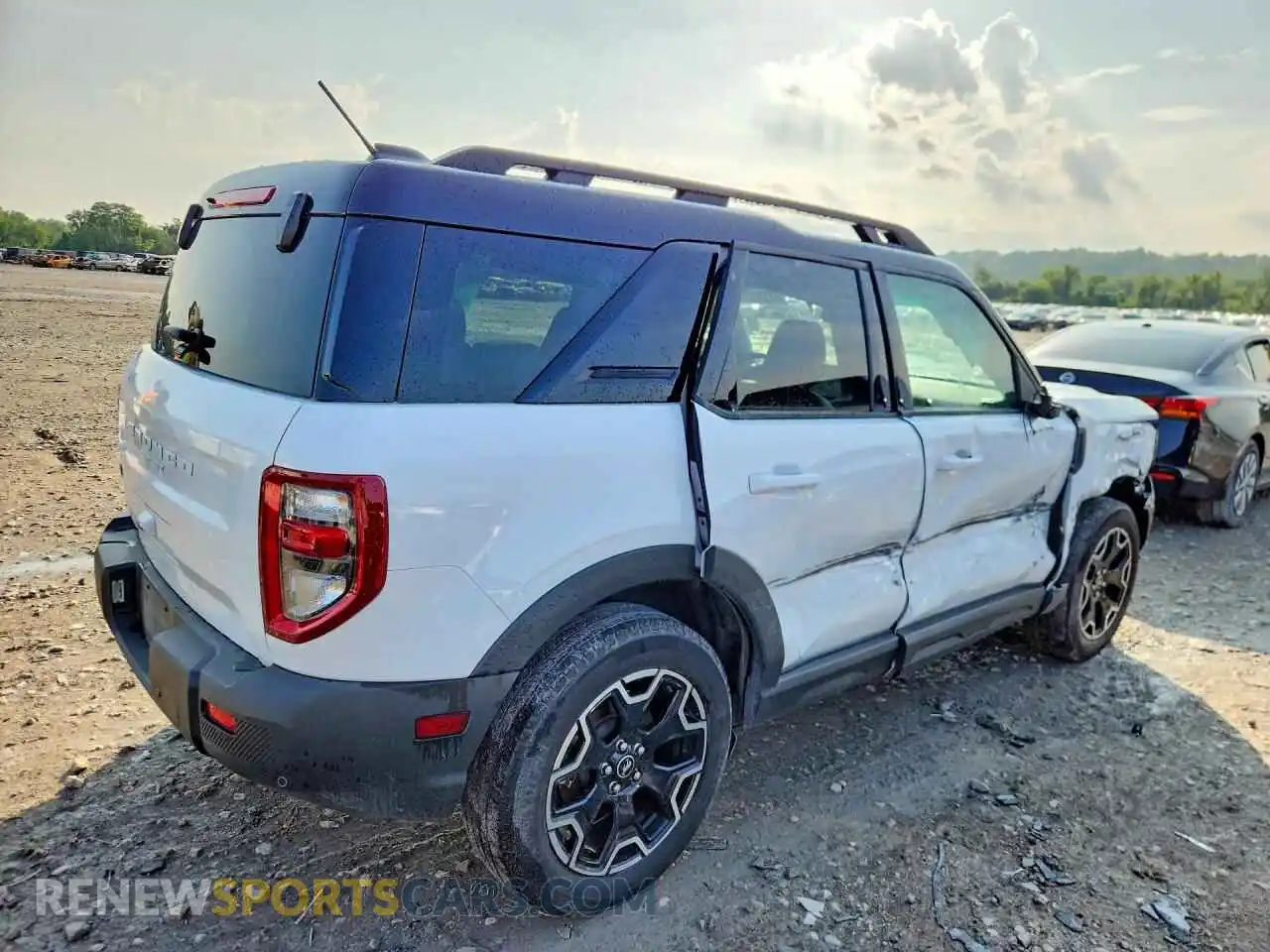 3 Photograph of a damaged car 3FMCR9CN5SRE13755 FORD BRONCO 2025