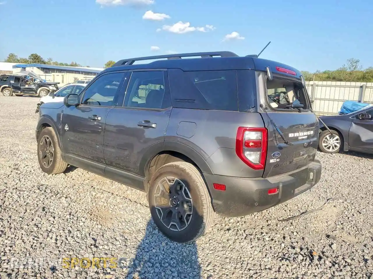 2 fotografías del automóvil dañado 3FMCR9CNXSRF26228 FORD BRONCO 2025
