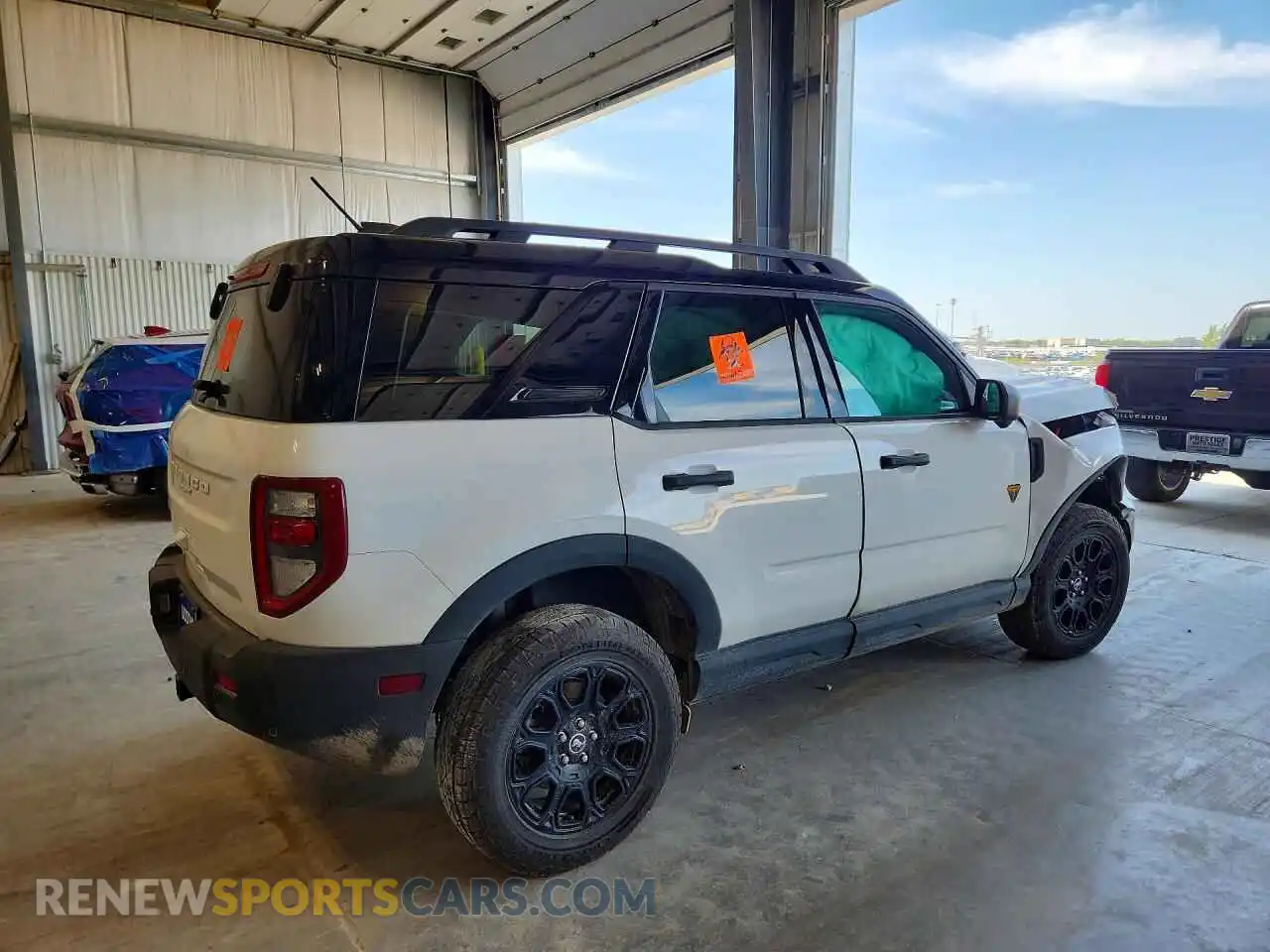 3 Photograph of a damaged car 3FMCR9DA9SRE39903 FORD BRONCO 2025