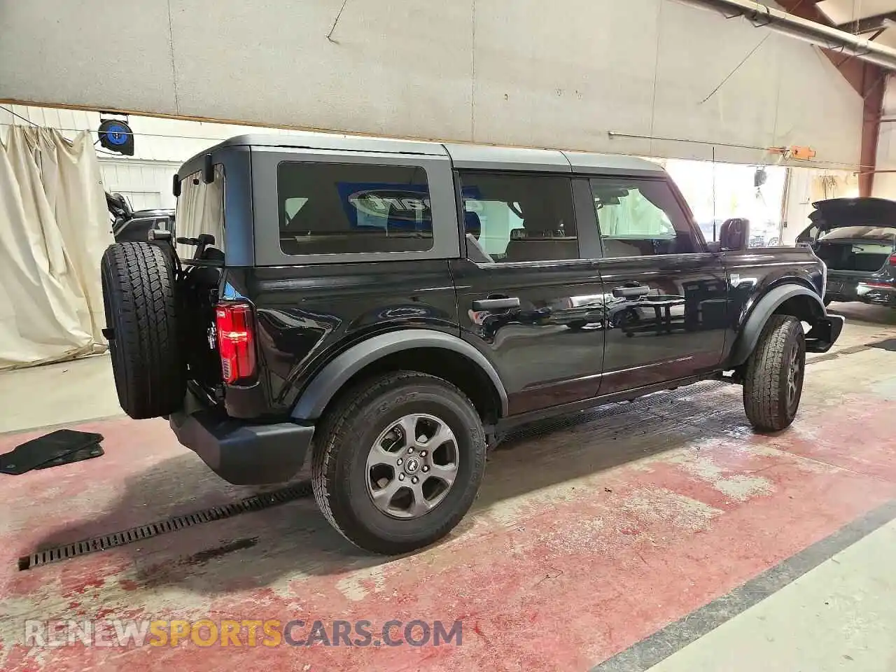 3 Photograph of a damaged car 1FMDE7BHXTLA82381 FORD BRONCO 2026