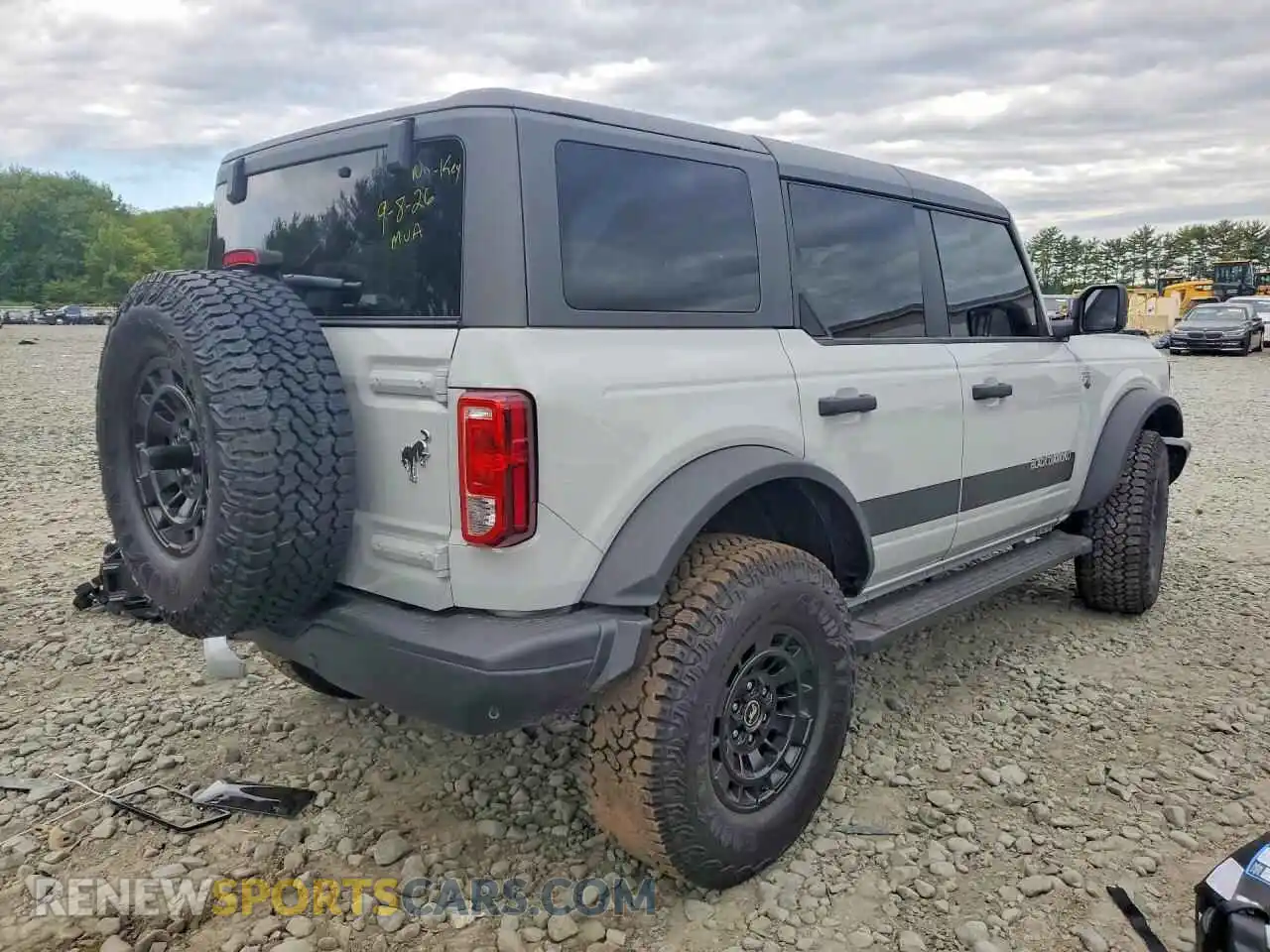 3 Photograph of a damaged car 1FMEE7BH8TLA70850 FORD BRONCO 2026