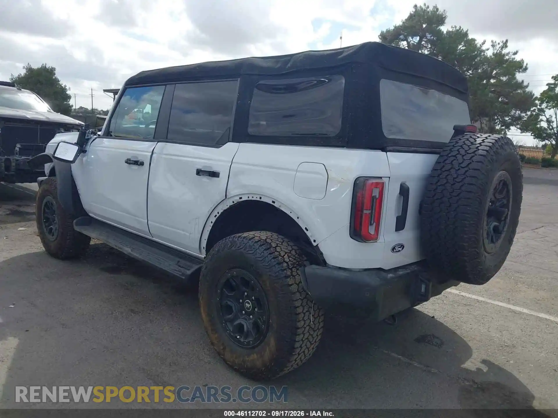 3 Photograph of a damaged car 1FMEE8BP8TLA67119 FORD BRONCO 2026