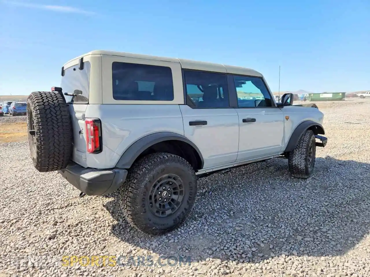 3 fotografías del automóvil dañado 1FMEE9BP1TLA89632 FORD BRONCO 2026