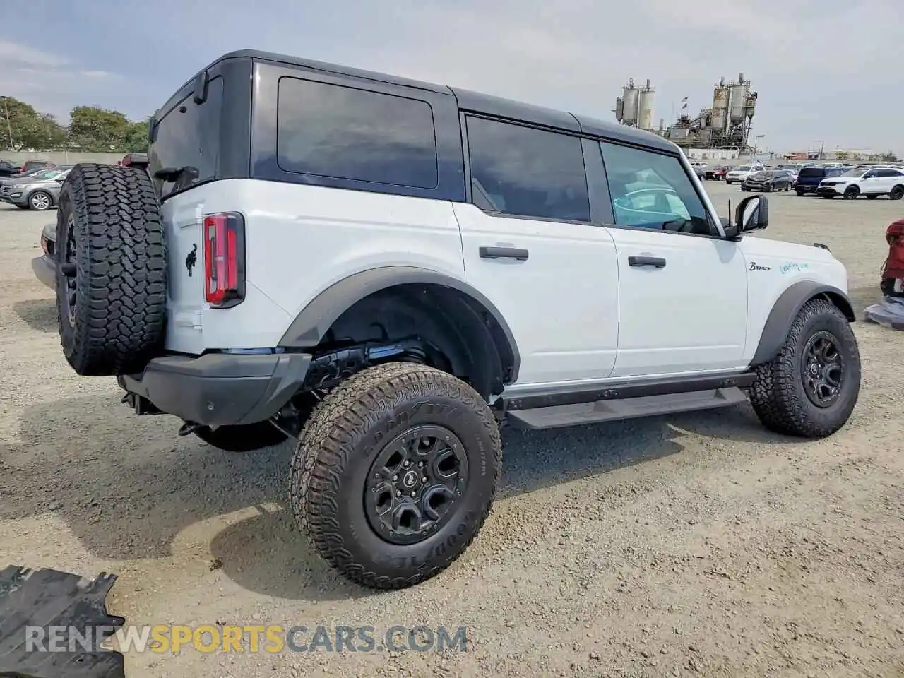 3 Photograph of a damaged car 1FMEE9BP4TLA55832 FORD BRONCO 2026