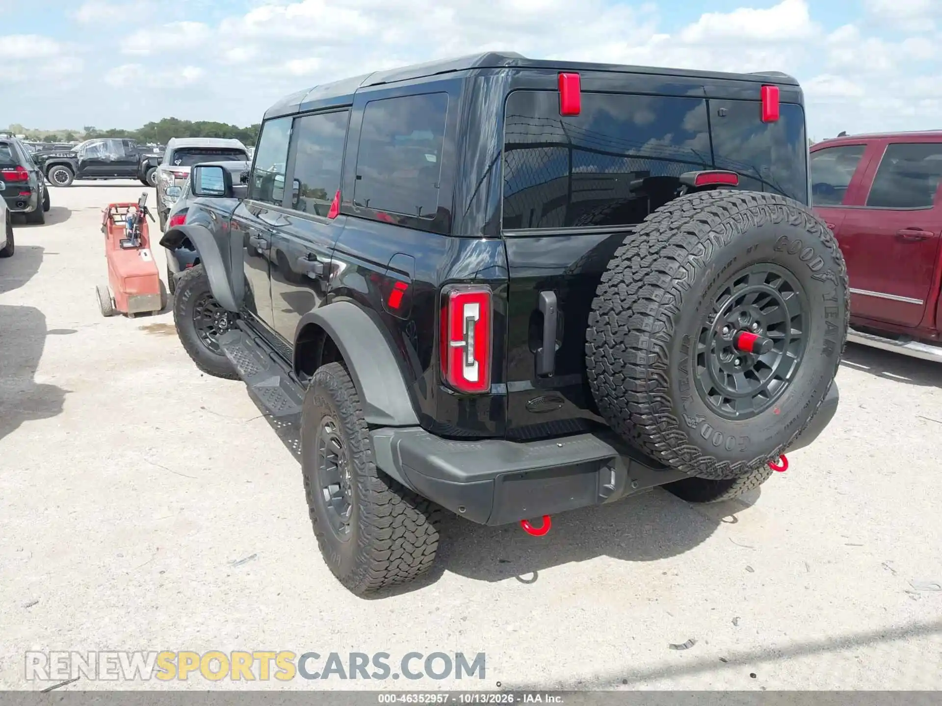 3 fotografías del automóvil dañado 1FMEE9BP7TLB35464 FORD BRONCO 2026
