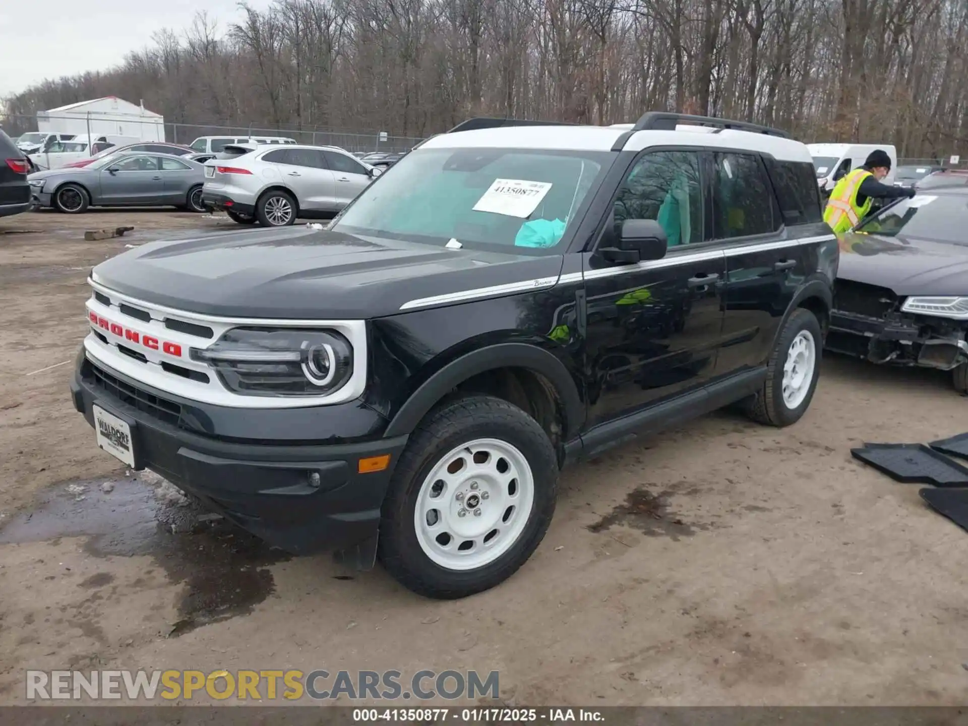 2 Фотография поврежденного автомобиля 3FMCR9G64RRE18121 FORD BRONCO SPORT 2024