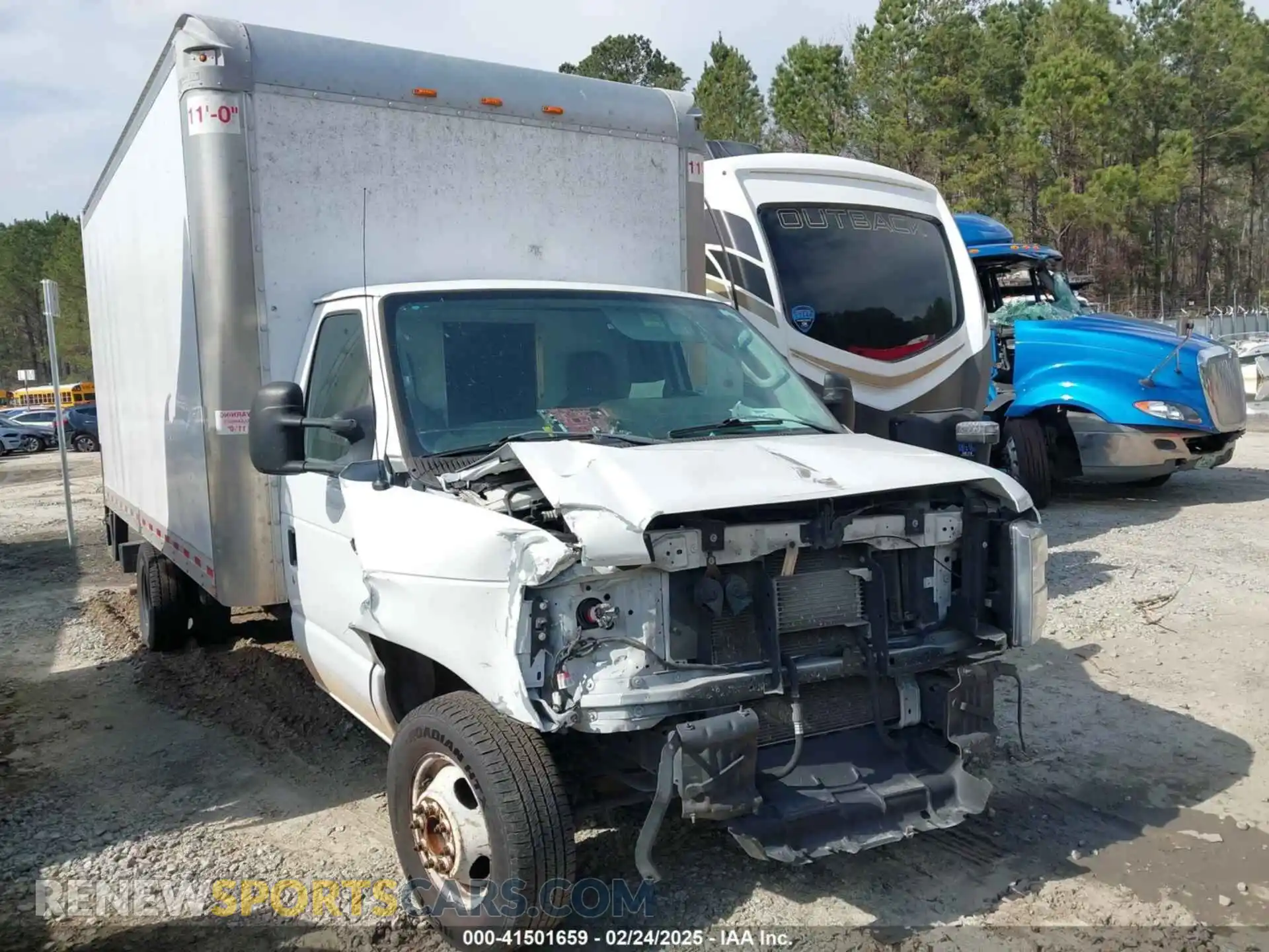 1 Photograph of a damaged car 1FDWE3FS7KDC32236 FORD E-350 CUTAWAY 2019