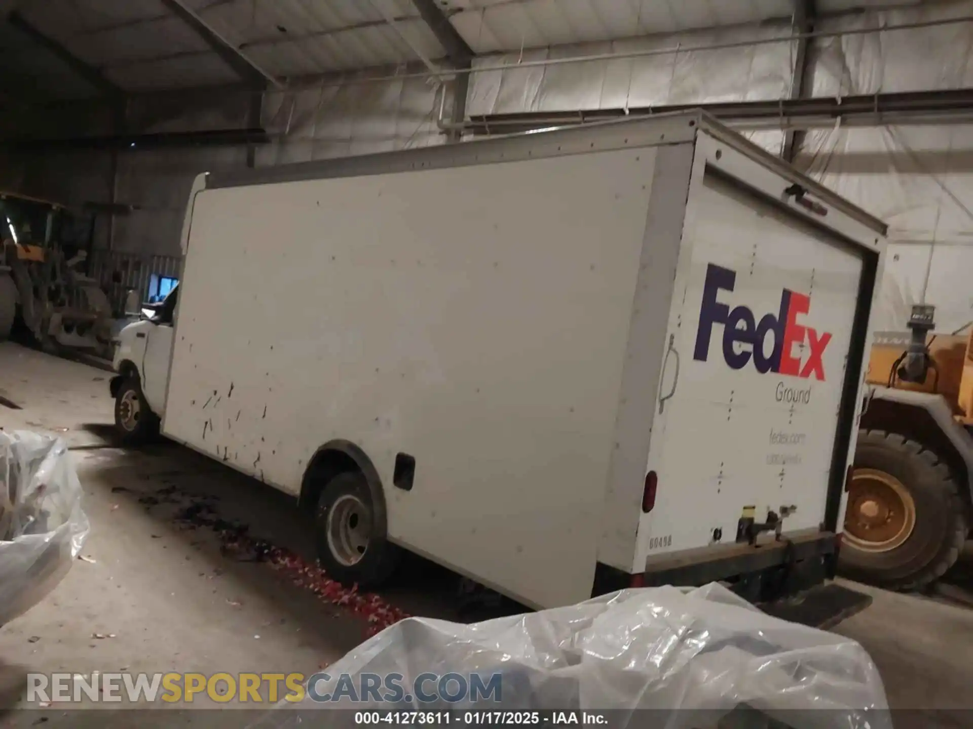 3 Photograph of a damaged car 1FDWE3FK4MDC30608 FORD E-350 CUTAWAY 2021