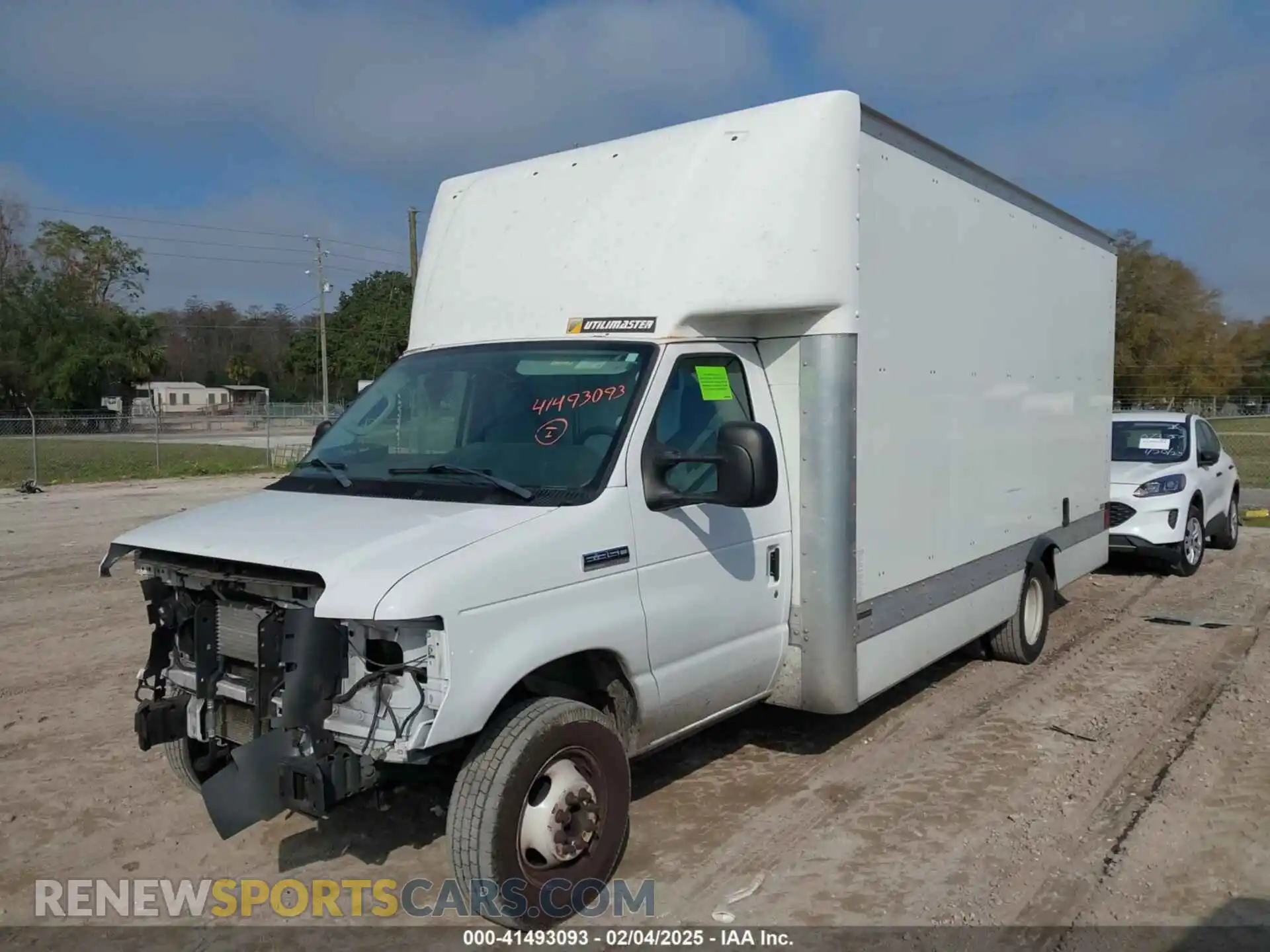 2 Photograph of a damaged car 1FDWE3FN6NDC13871 FORD E-350 CUTAWAY 2022