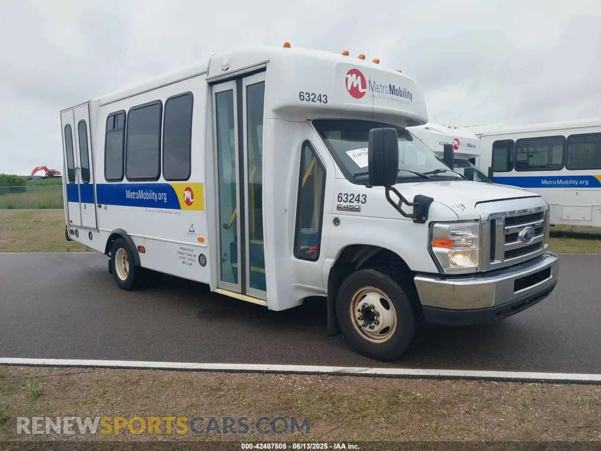 1 Photograph of a damaged car 1FDFE4FS3KDC56152 FORD E-450 CUTAWAY 2019