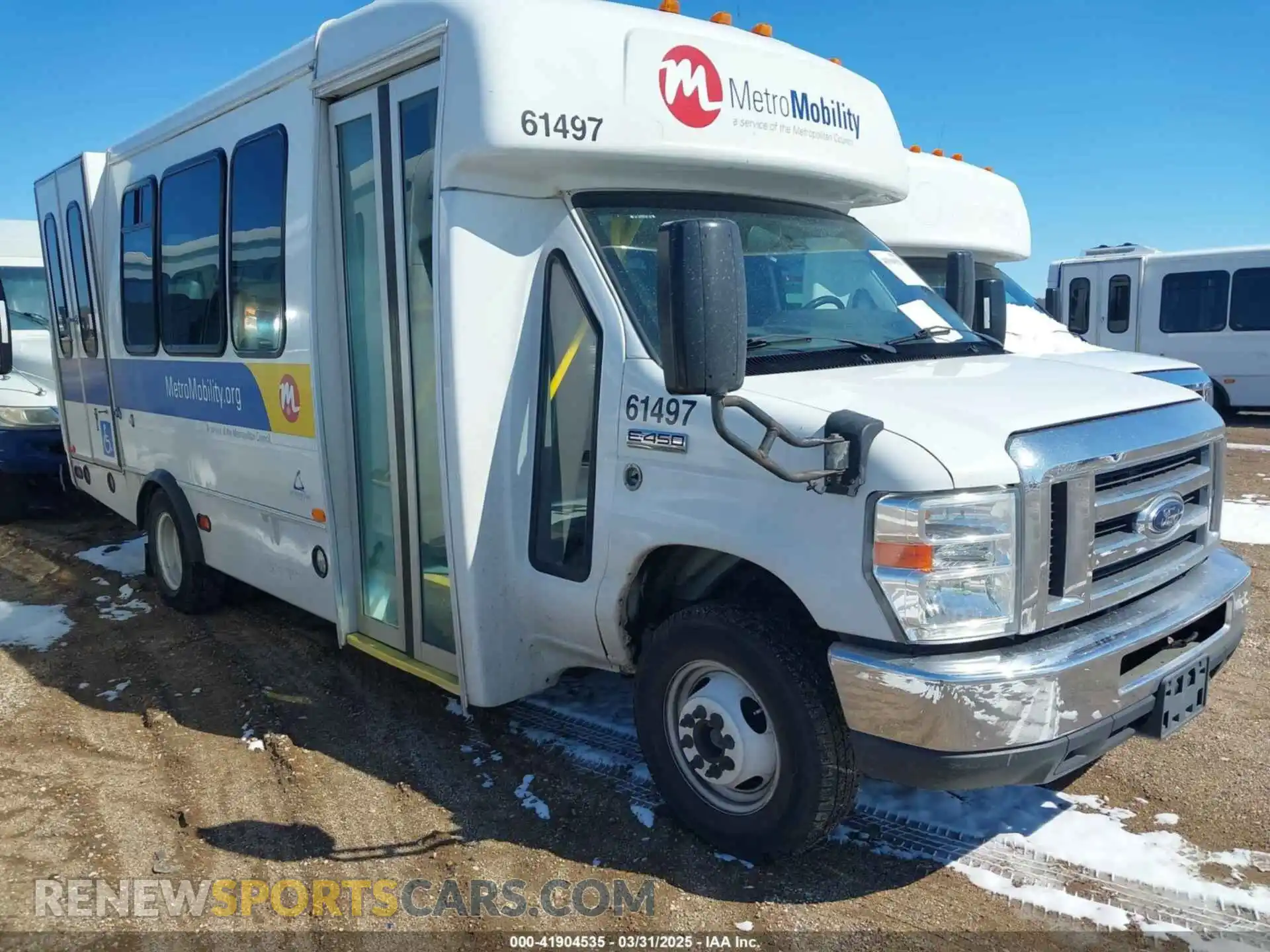 1 Photograph of a damaged car 1FDFE4FS8KDC59662 FORD E-450 CUTAWAY 2019
