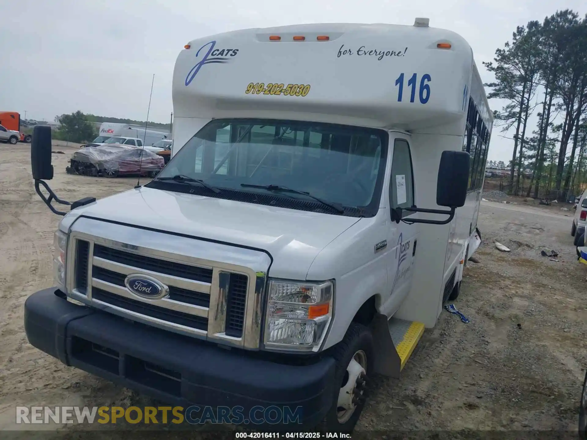 2 Photograph of a damaged car 1FDFE4FS9KDC17341 FORD E-450 CUTAWAY 2019