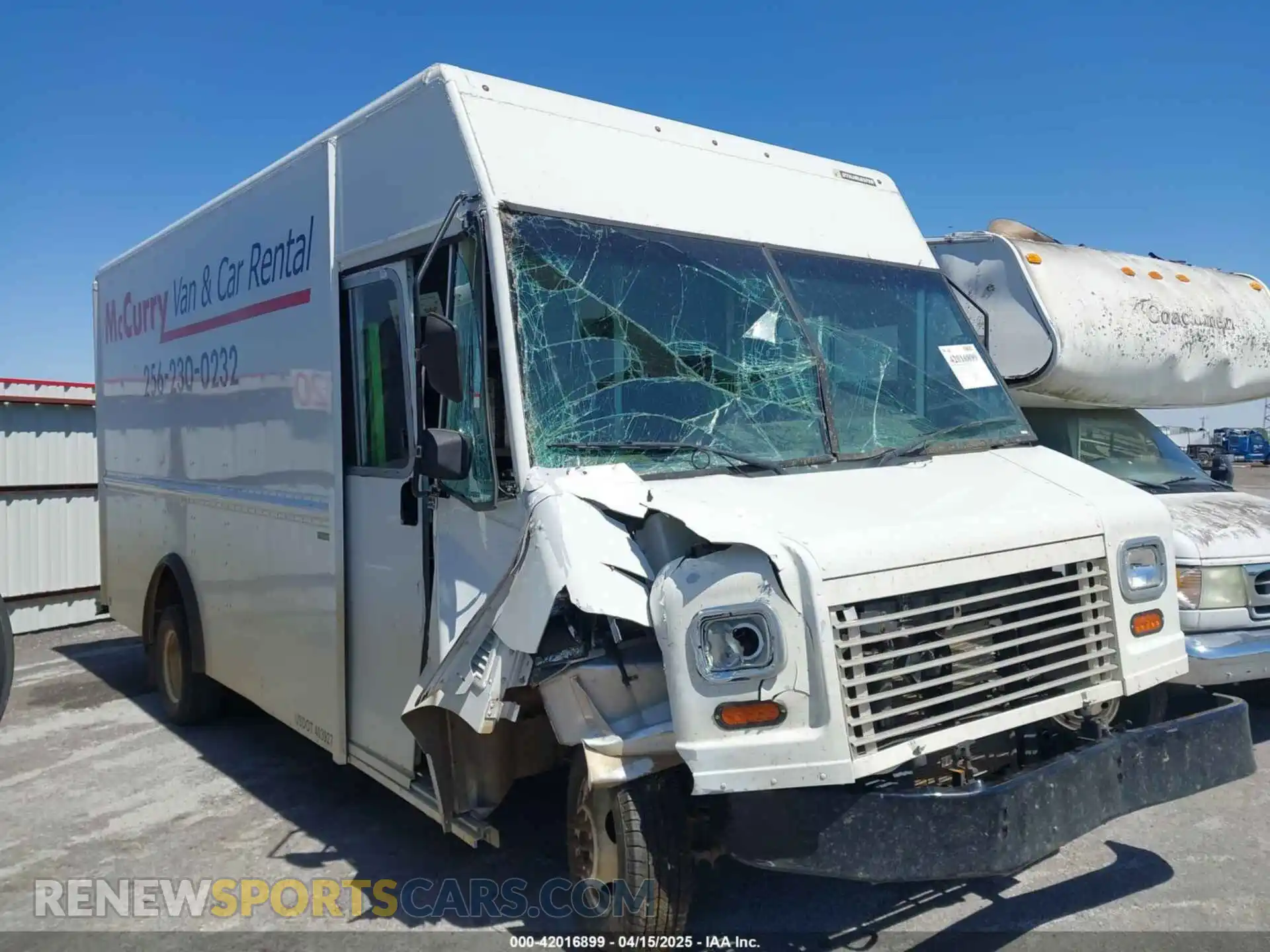 1 Photograph of a damaged car 1FC4E4KN2NDC12000 FORD E-450 STRIPPED 2022
