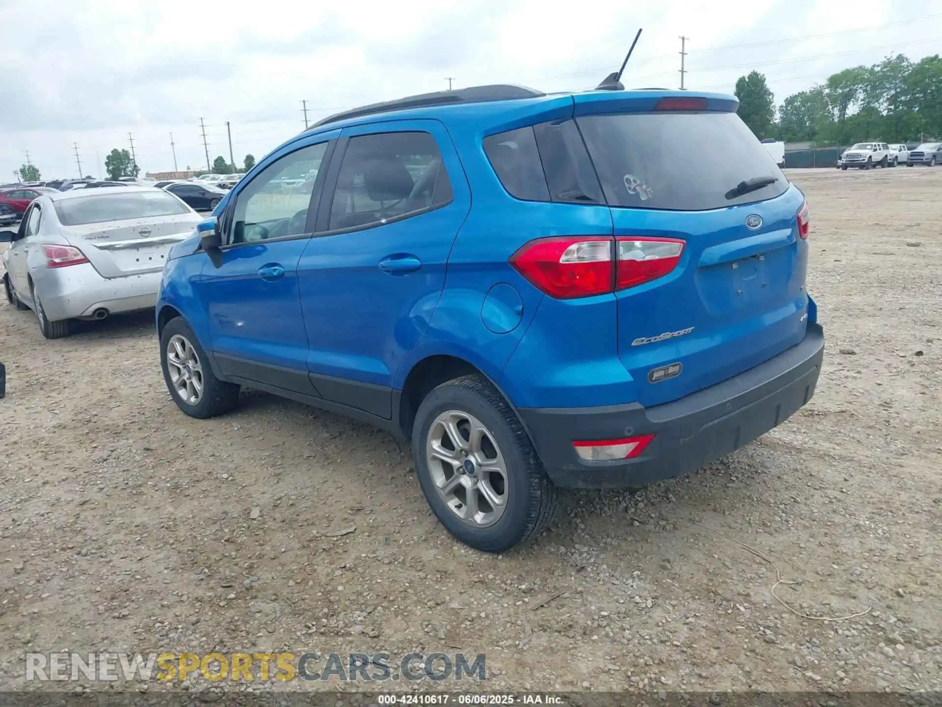 3 fotografías del automóvil dañado MAJ6S3GL2KC300023 FORD ECOSPORT 2019