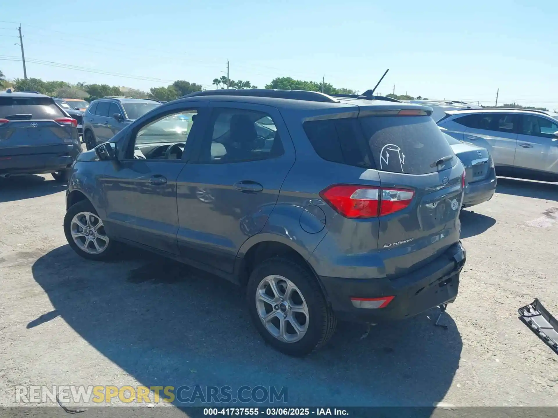 3 Photograph of a damaged car MAJ6S3GL3LC317804 FORD ECOSPORT 2020