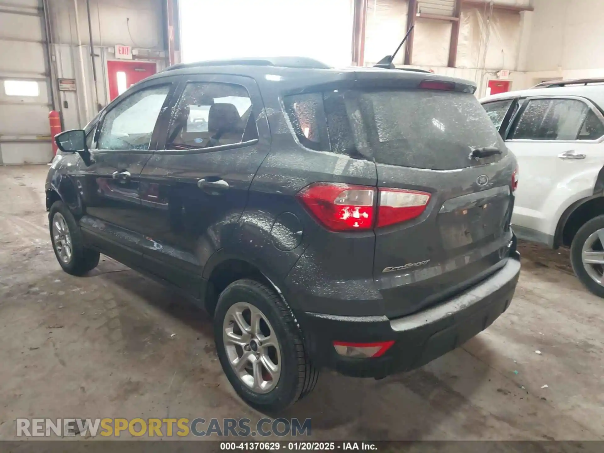 3 Photograph of a damaged car MAJ6S3GL8LC345257 FORD ECOSPORT 2020
