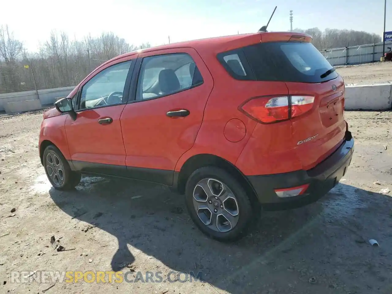 2 fotografías del automóvil dañado MAJ3S2FE0MC412998 FORD ECOSPORT 2021