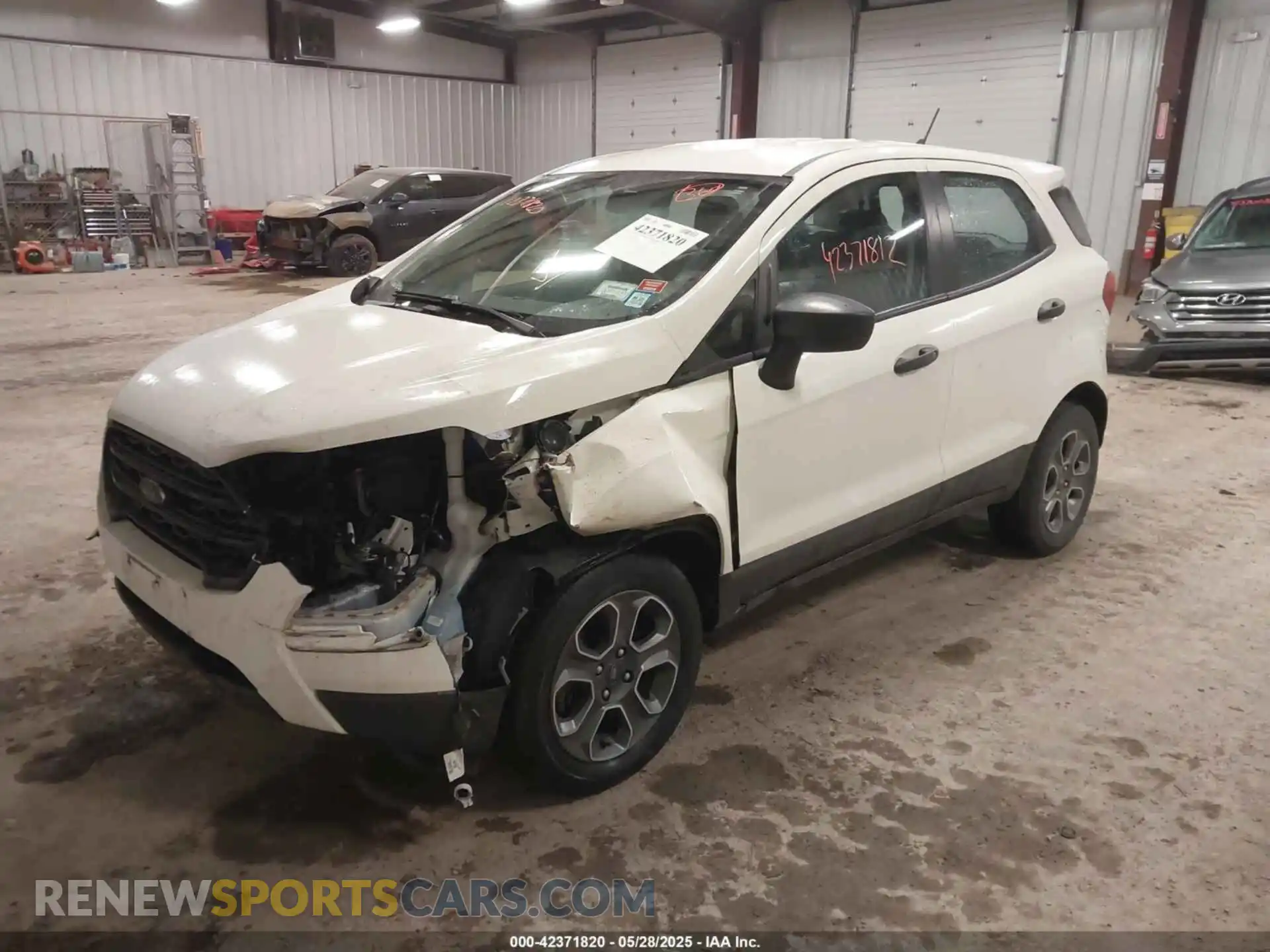 2 fotografías del automóvil dañado MAJ3S2FE4MC405956 FORD ECOSPORT 2021