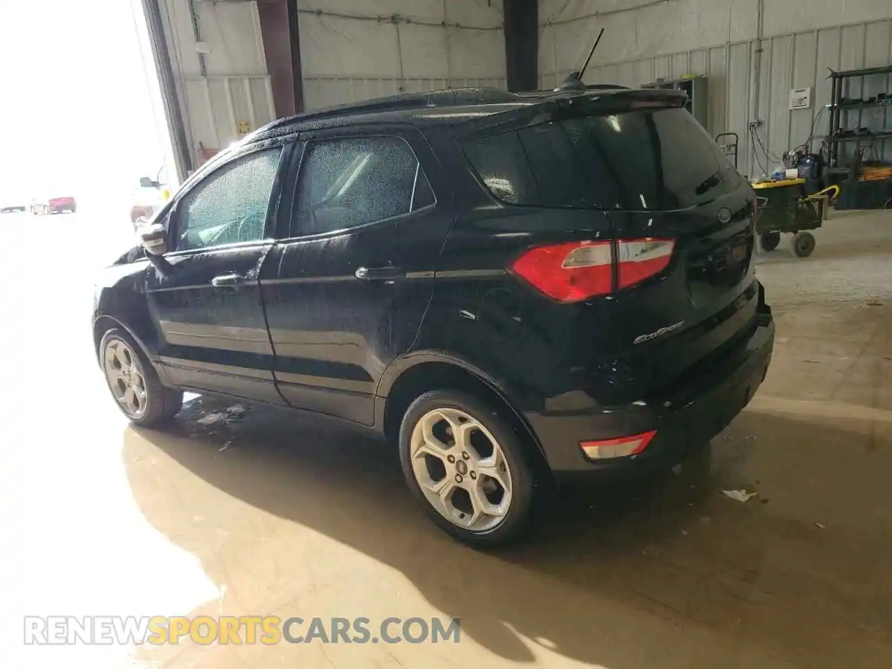 2 fotografías del automóvil dañado MAJ3S2GE1MC444468 FORD ECOSPORT 2021