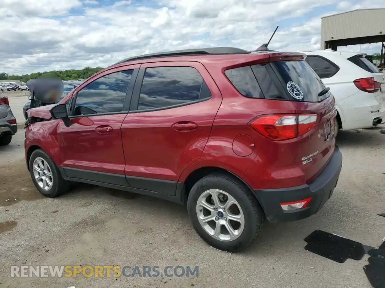2 fotografías del automóvil dañado MAJ3S2GE2MC412645 FORD ECOSPORT 2021