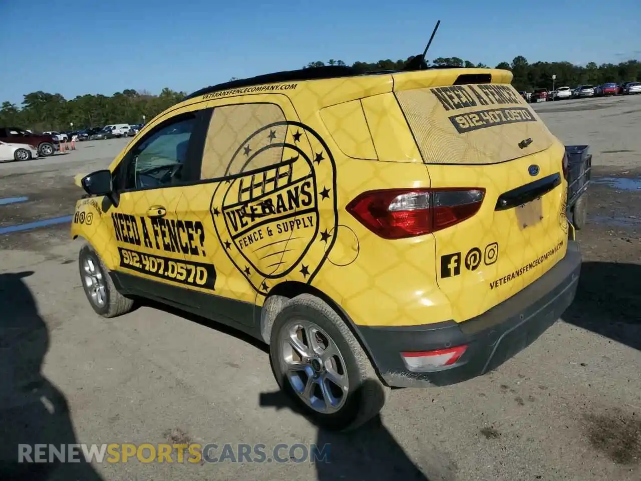 2 fotografías del automóvil dañado MAJ3S2GE5MC395467 FORD ECOSPORT 2021