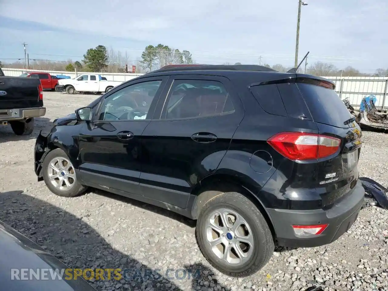 2 fotografías del automóvil dañado MAJ3S2GE5MC407665 FORD ECOSPORT 2021