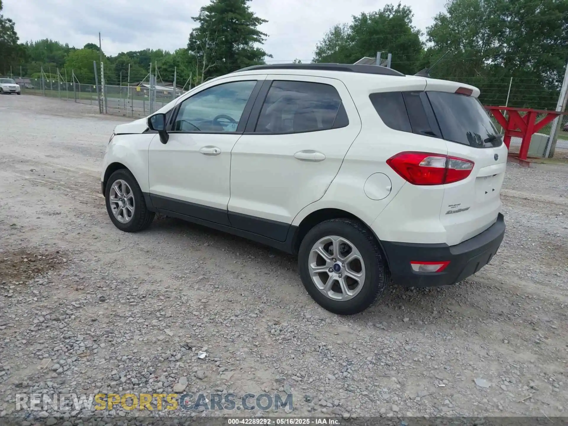 3 fotografías del automóvil dañado MAJ3S2GE9MC448347 FORD ECOSPORT 2021