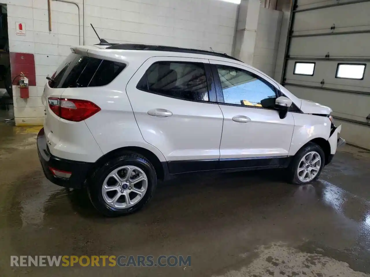 3 fotografías del automóvil dañado MAJ6S3GL0MC454278 FORD ECOSPORT 2021
