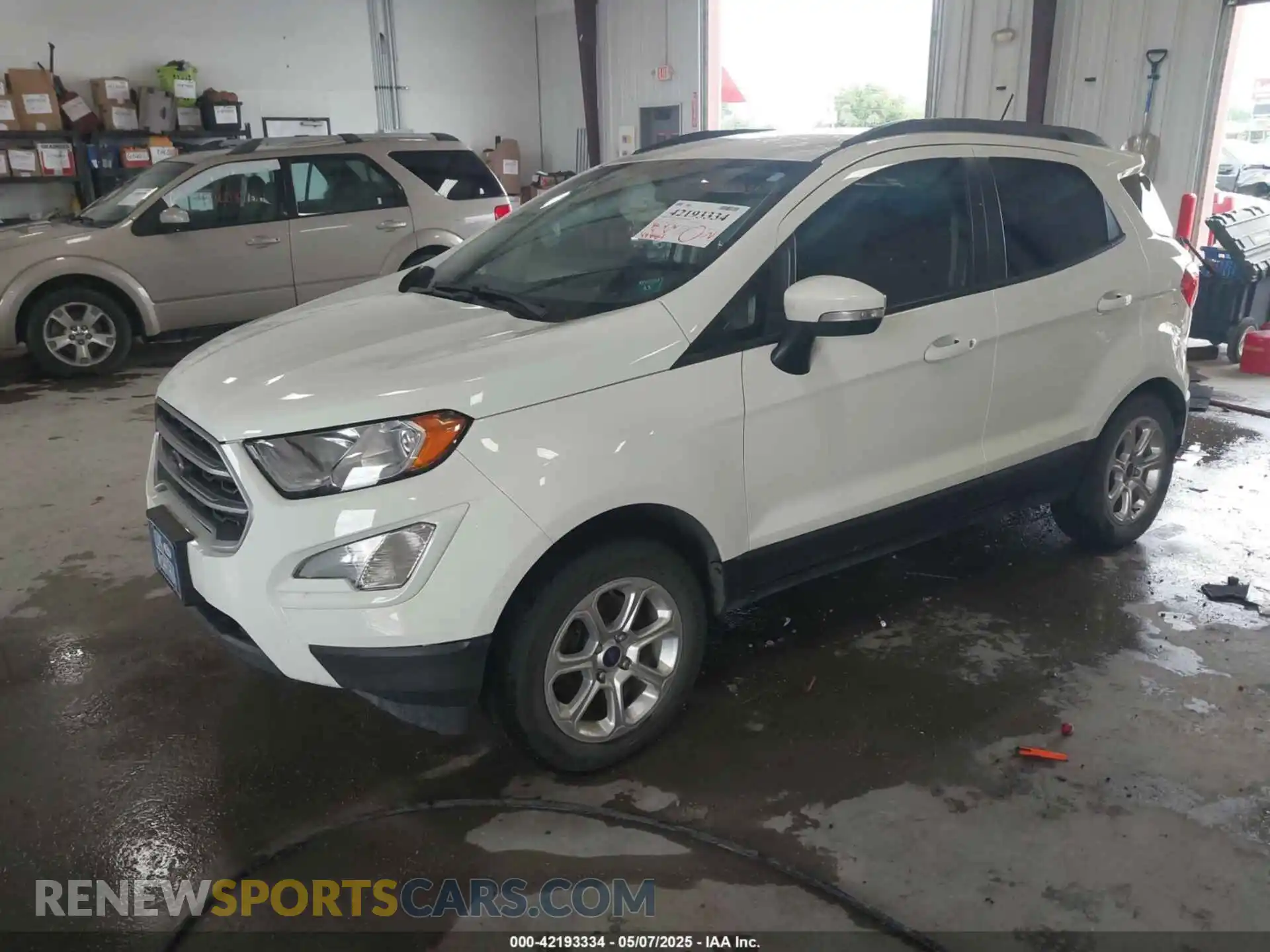 2 fotografías del automóvil dañado MAJ6S3GL4MC410607 FORD ECOSPORT 2021
