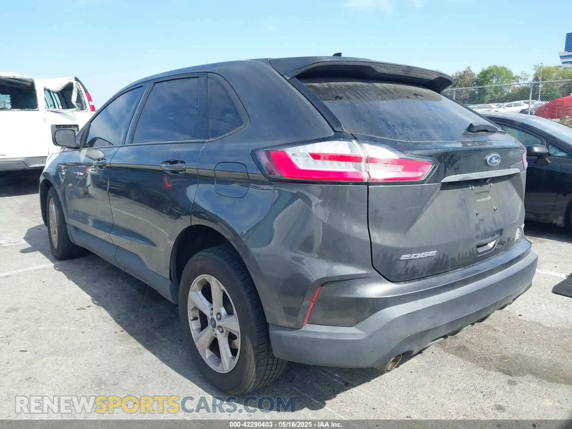 3 Photograph of a damaged car 2FMPK3G93KBB76472 FORD EDGE 2019