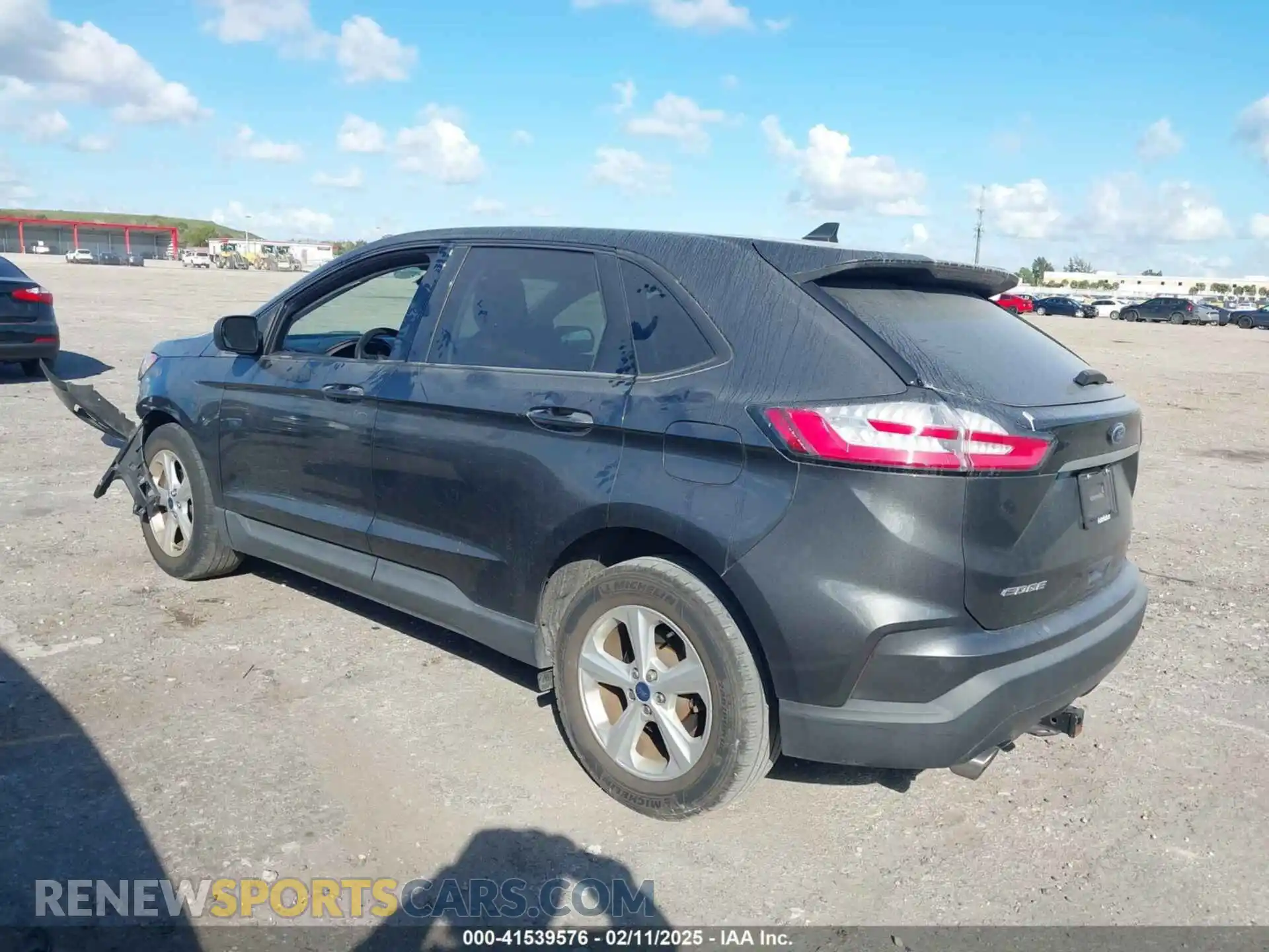 3 Photograph of a damaged car 2FMPK3G99KBC15761 FORD EDGE 2019