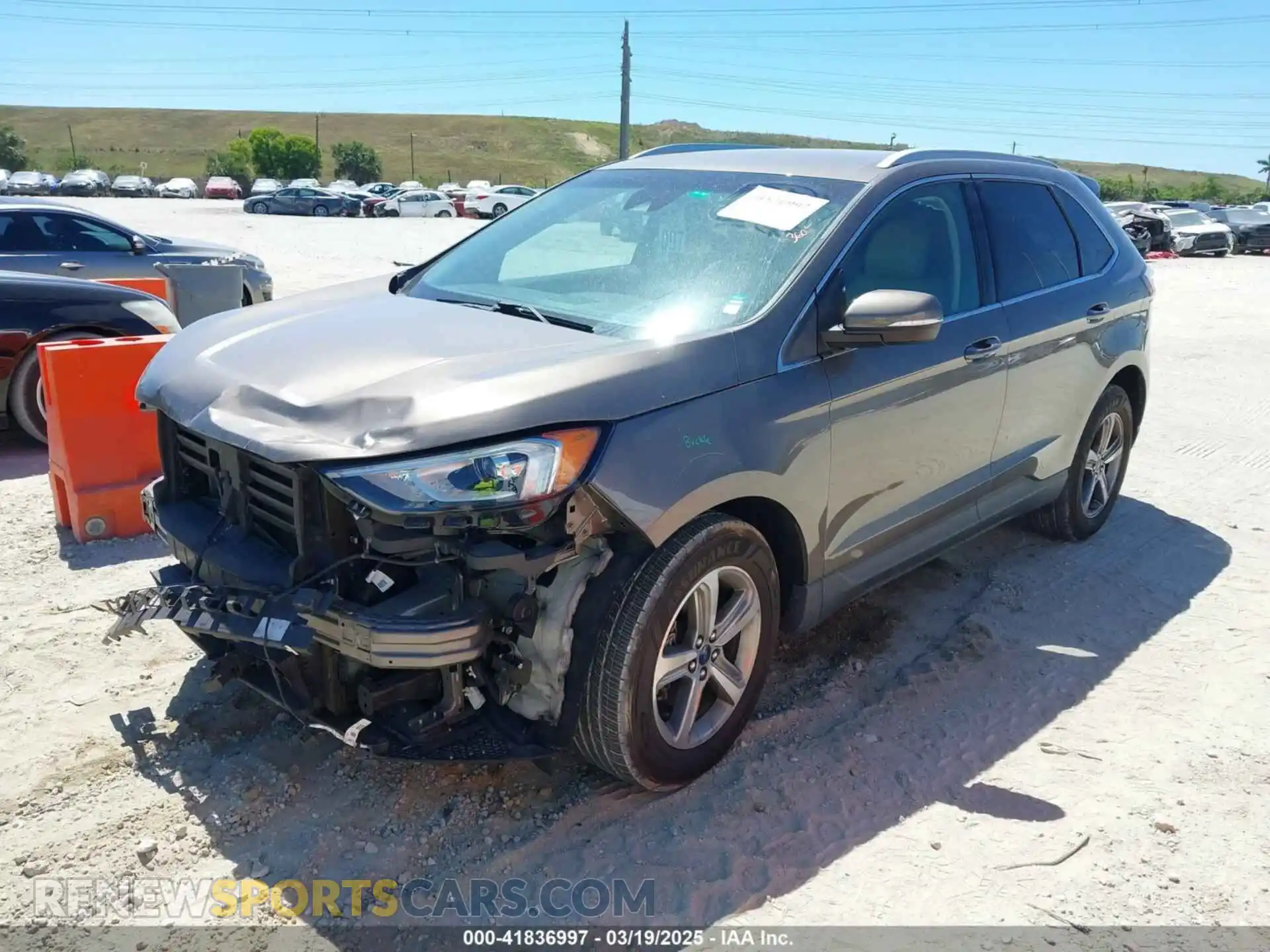 2 Фотография поврежденного автомобиля 2FMPK3J90KBB67205 FORD EDGE 2019