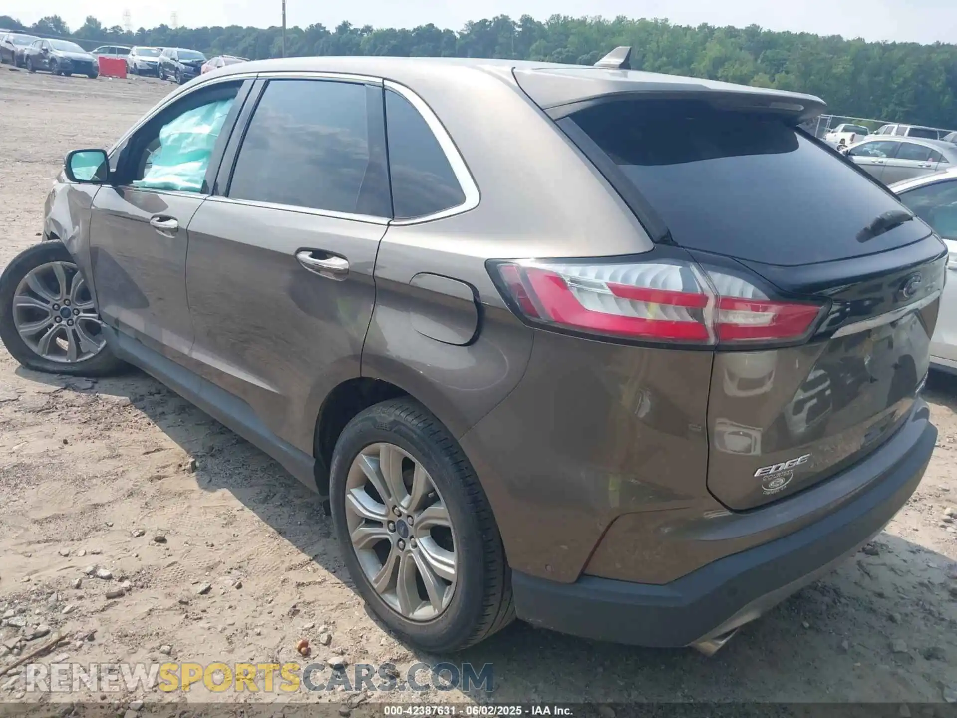 3 Photograph of a damaged car 2FMPK3K9XKBC37503 FORD EDGE 2019