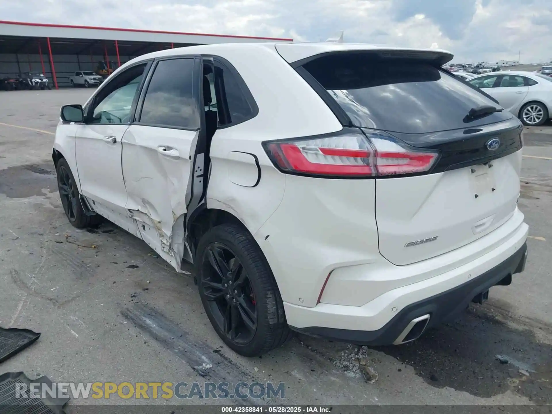 3 Photograph of a damaged car 2FMPK4AP9KBC38728 FORD EDGE 2019