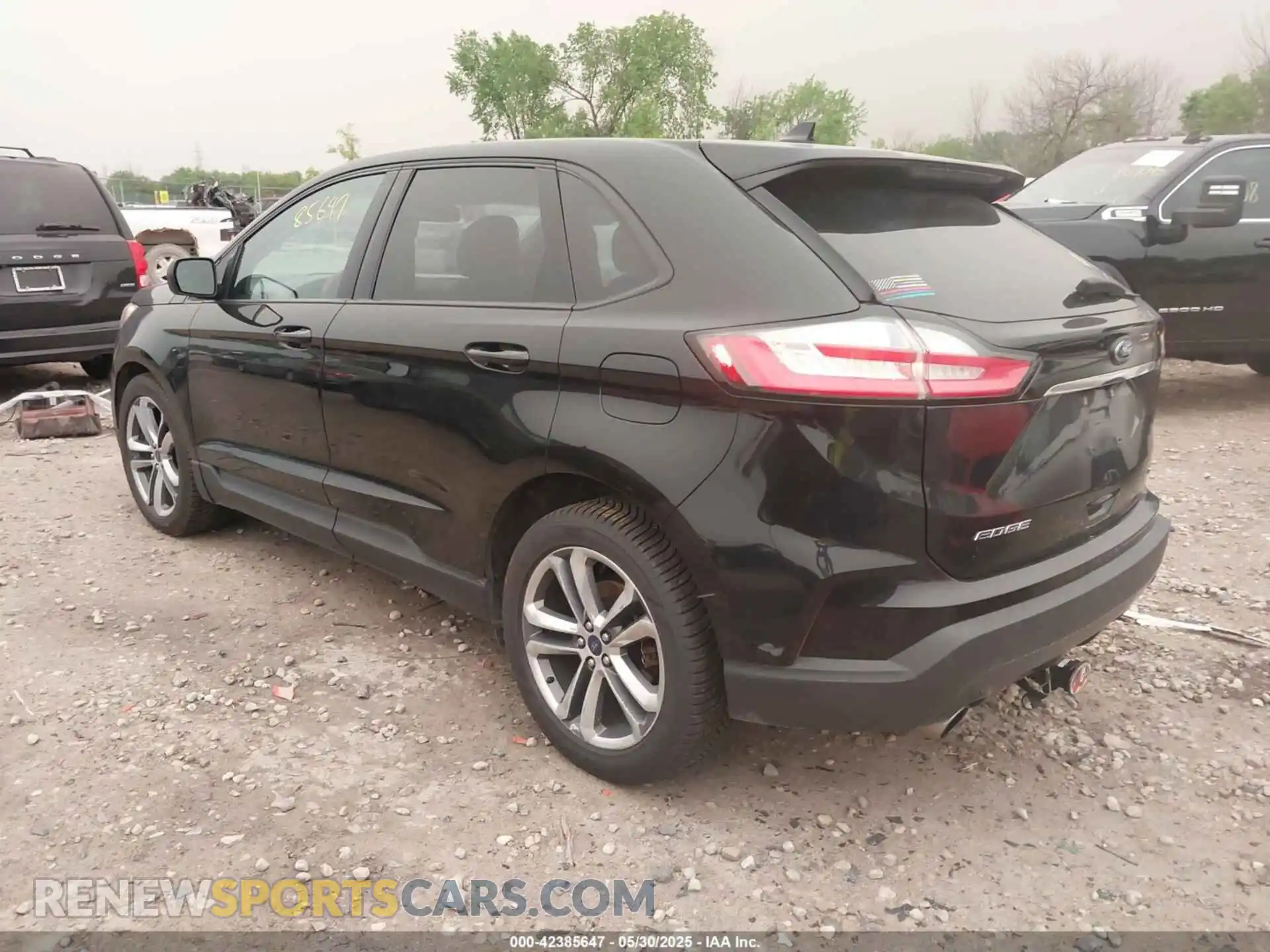3 Photograph of a damaged car 2FMPK4G97KBB82717 FORD EDGE 2019