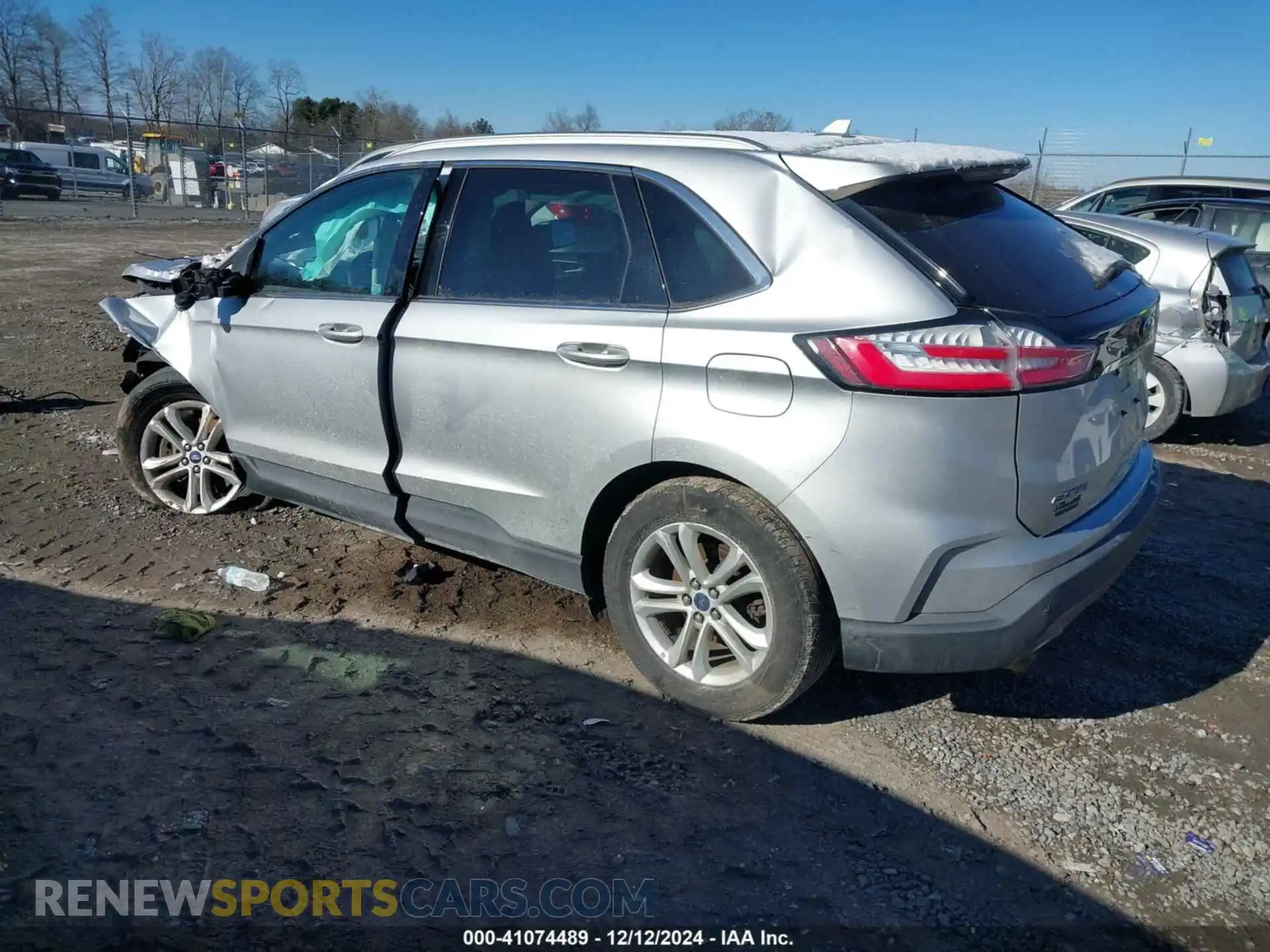 3 Photograph of a damaged car 2FMPK4J94KBB23407 FORD EDGE 2019