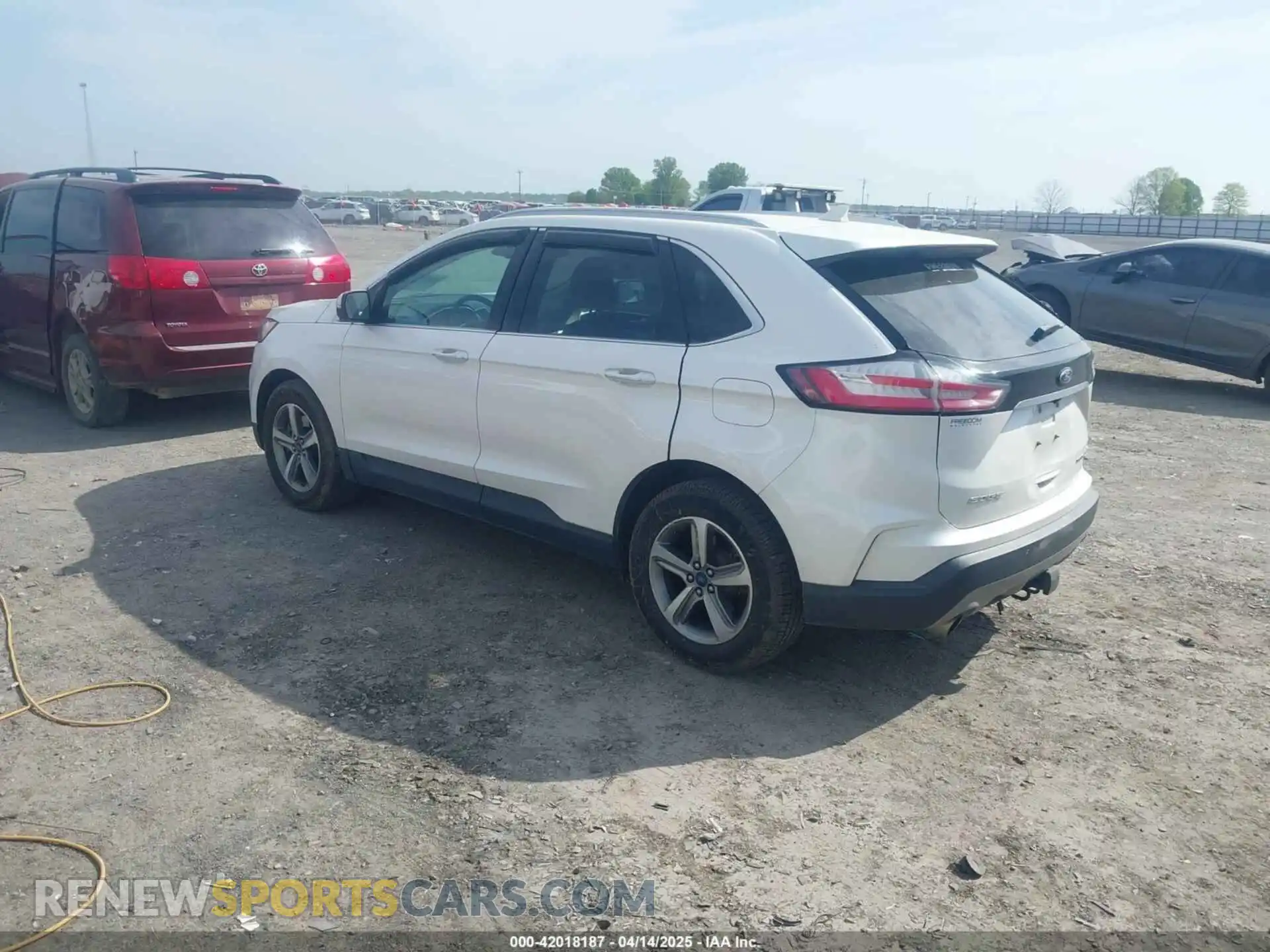 3 Photograph of a damaged car 2FMPK4K90KBB34533 FORD EDGE 2019