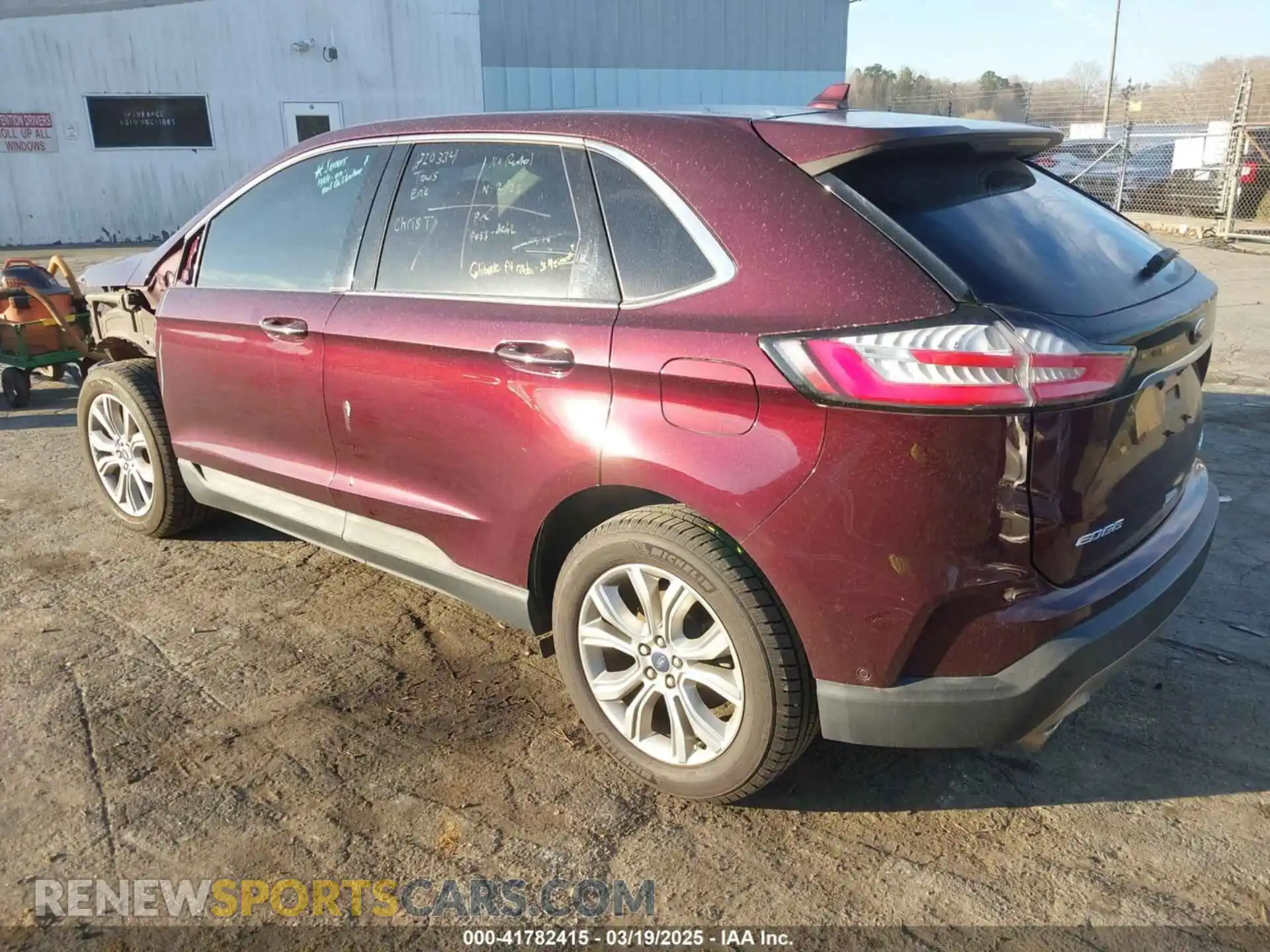 3 Photograph of a damaged car 2FMPK4K94KBB35619 FORD EDGE 2019