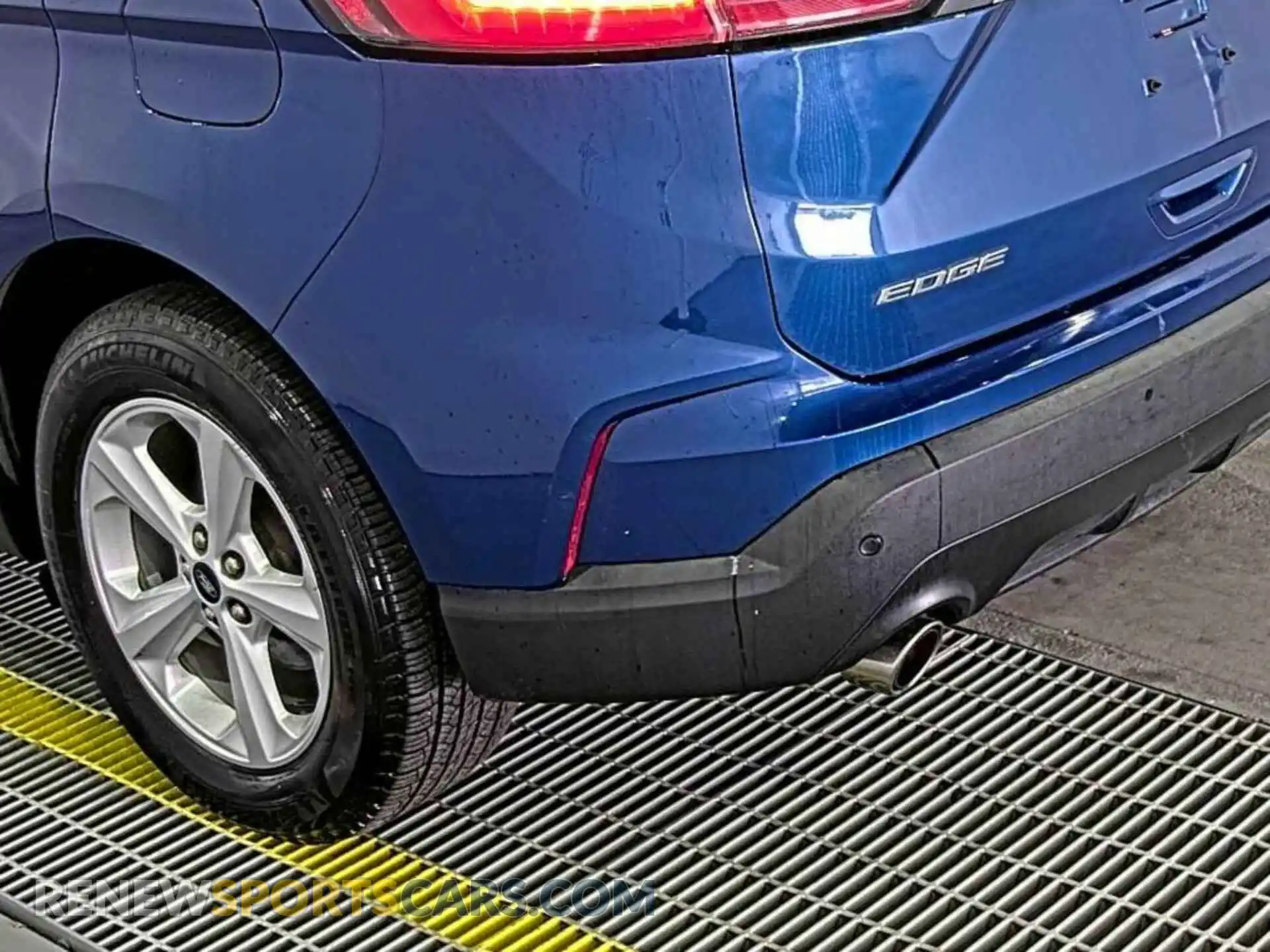 1 Photograph of a damaged car 2FMPK4G96LBA69827 FORD EDGE 2020