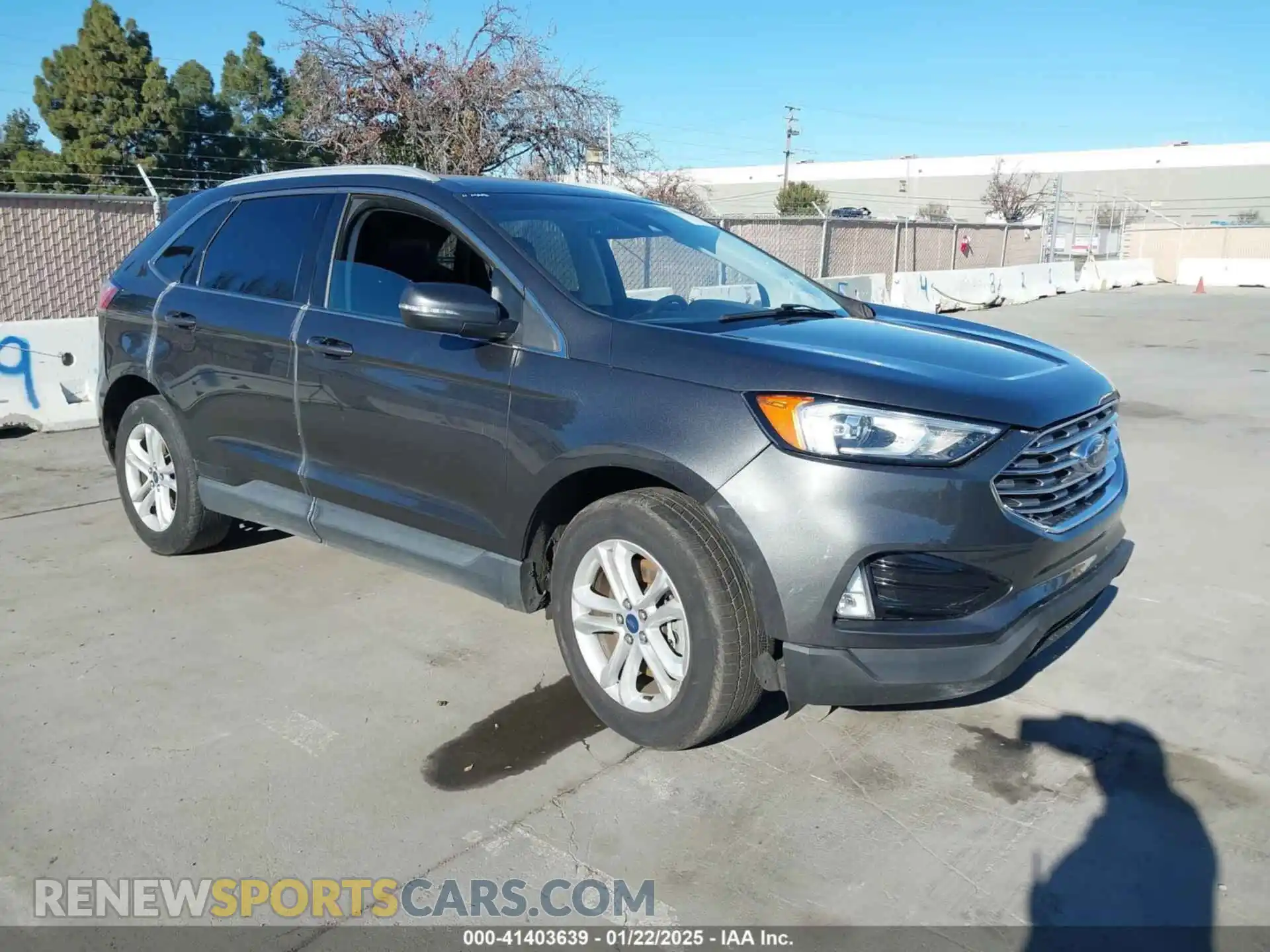 1 Photograph of a damaged car 2FMPK4J92LBA28975 FORD EDGE 2020