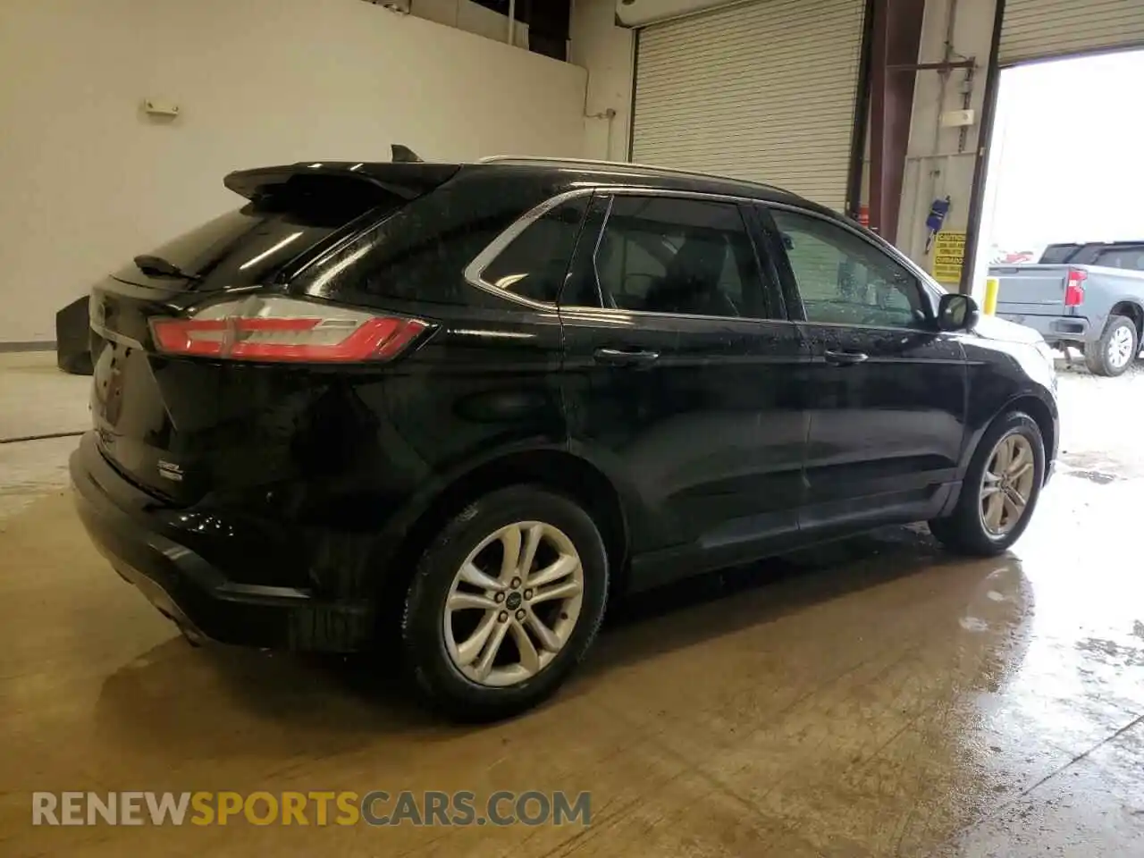 3 Photograph of a damaged car 2FMPK4J93LBB37333 FORD EDGE 2020