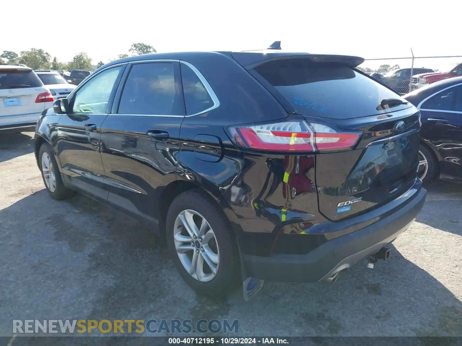 3 Photograph of a damaged car 2FMPK4J94LBB50463 FORD EDGE 2020
