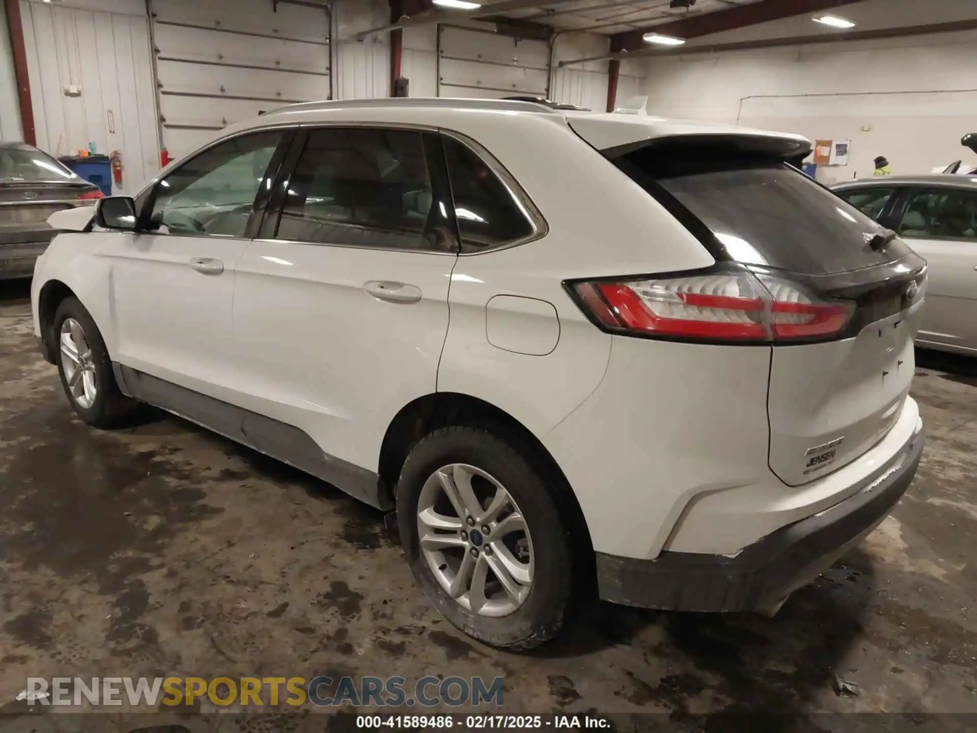3 Photograph of a damaged car 2FMPK4J97LBA12836 FORD EDGE 2020