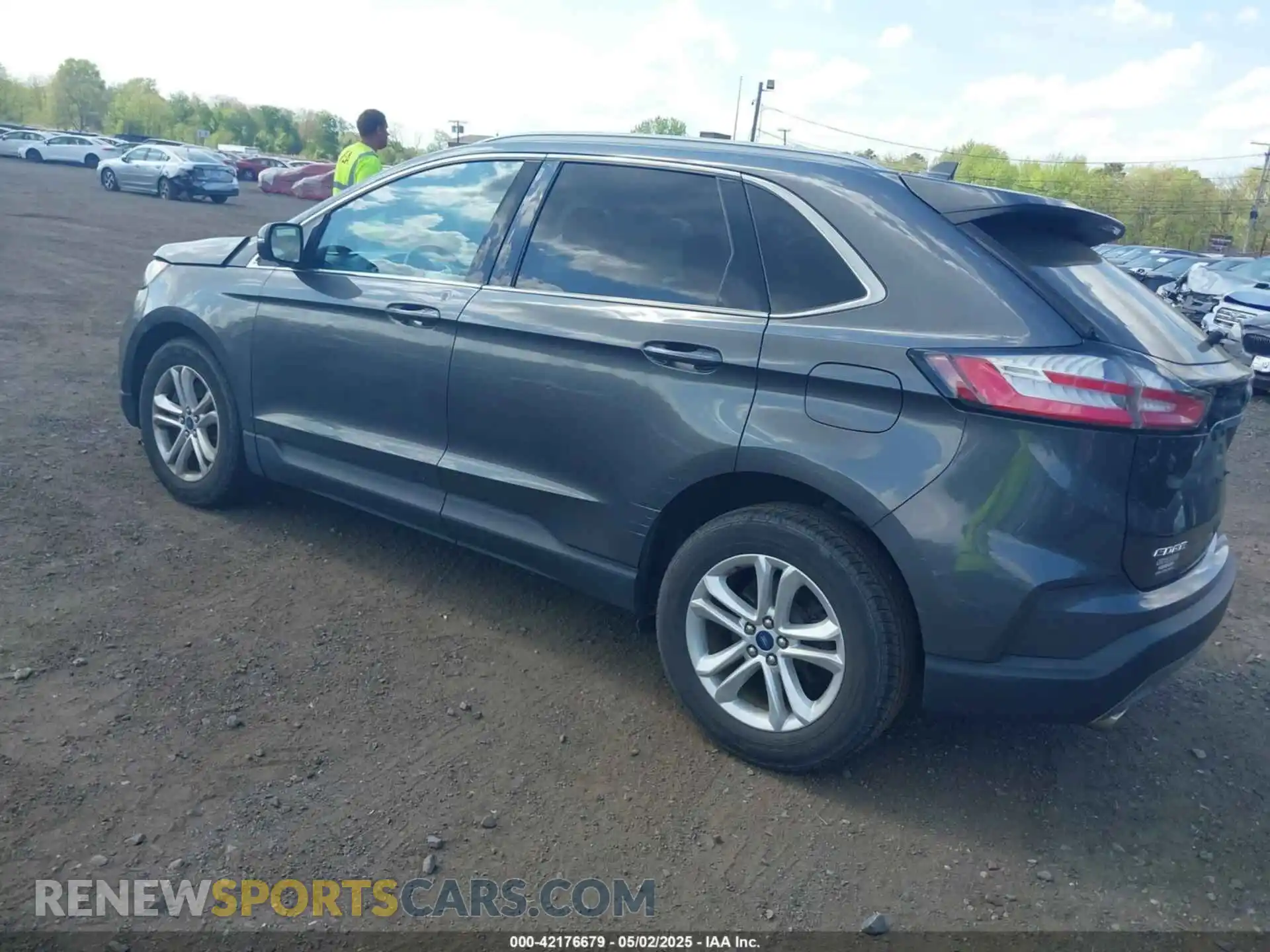3 Photograph of a damaged car 2FMPK4J99LBA96092 FORD EDGE 2020