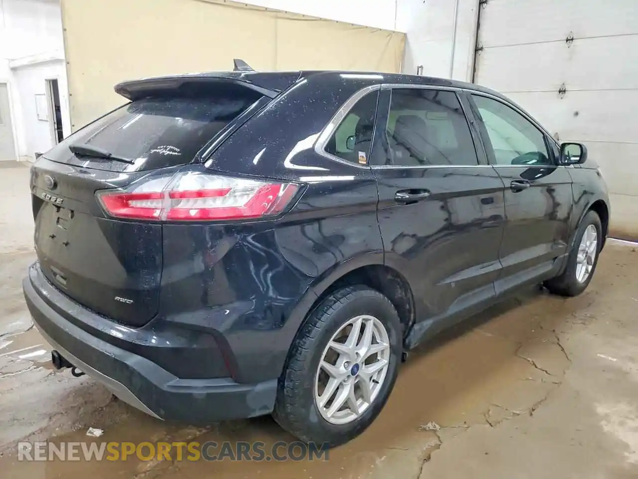 3 Фотография поврежденного автомобиля 2FMPK4J92MBA00871 FORD EDGE 2021