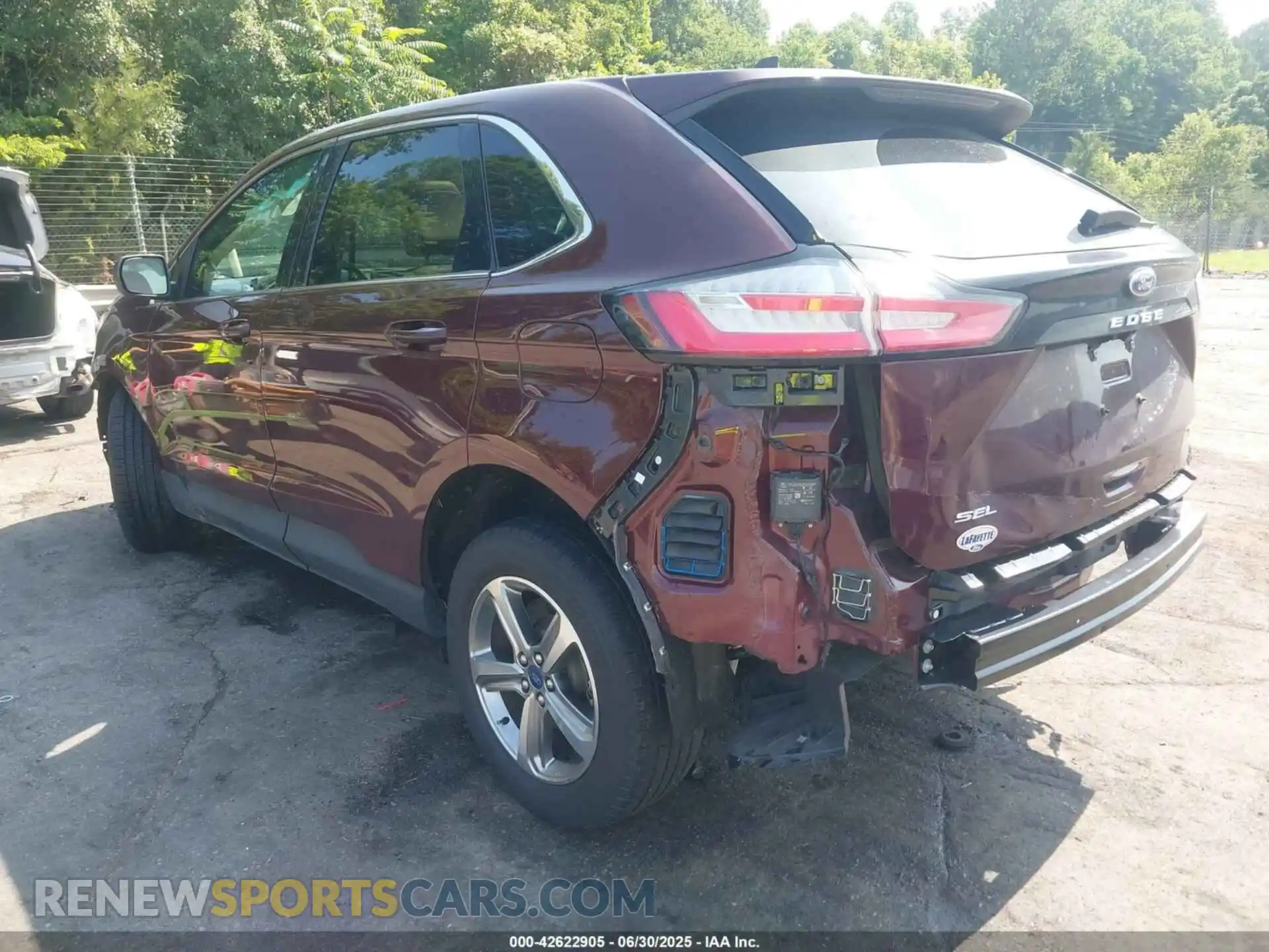 3 Photograph of a damaged car 2FMPK4J93MBA29845 FORD EDGE 2021