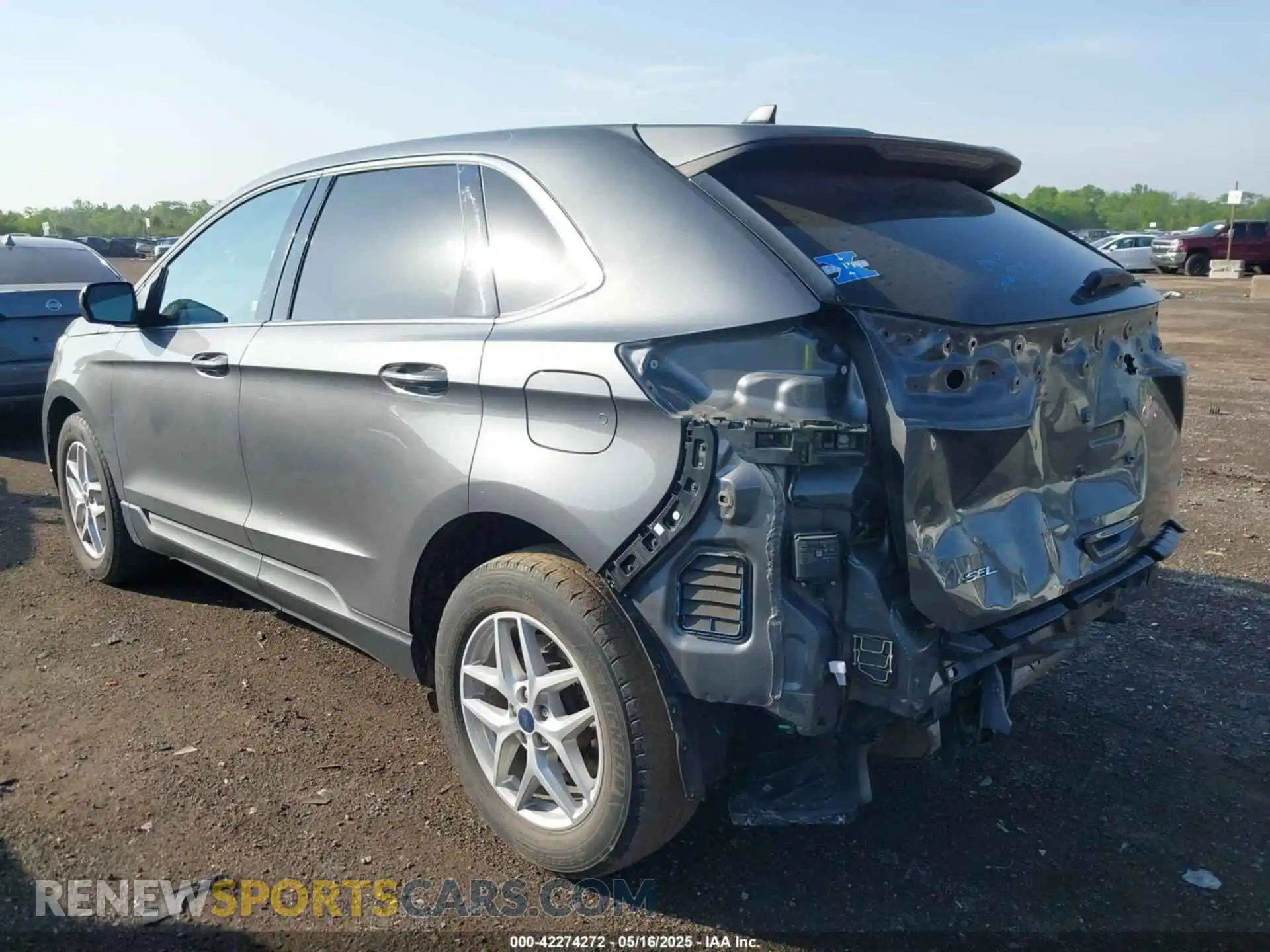 3 Photograph of a damaged car 2FMPK4J95MBA00329 FORD EDGE 2021