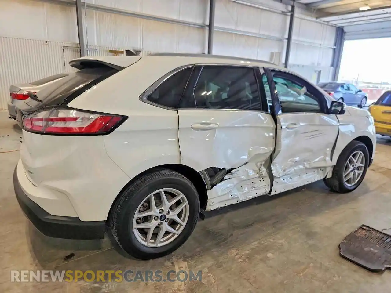 3 fotografías del automóvil dañado 2FMPK4J98MBA03838 FORD EDGE 2021